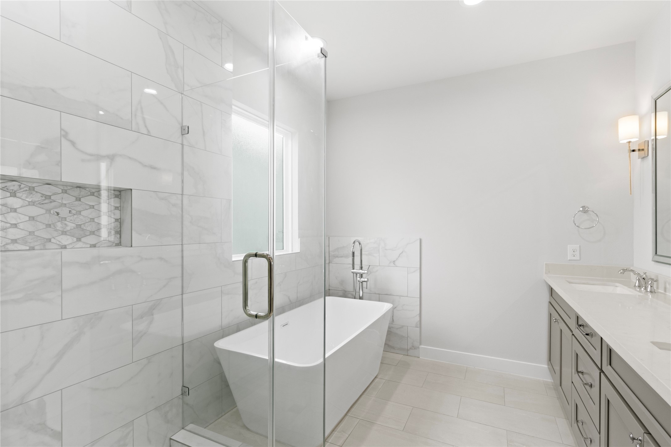2508 Gray Street Property Photo 27