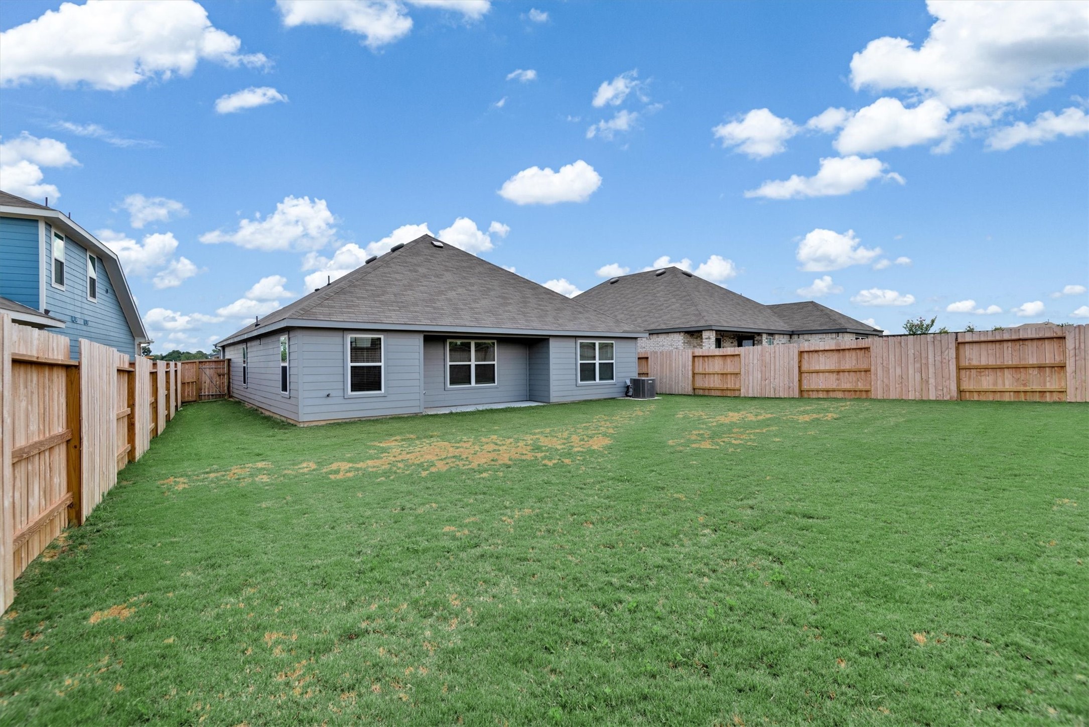 3111 West Frontier Lane Property Photo 5