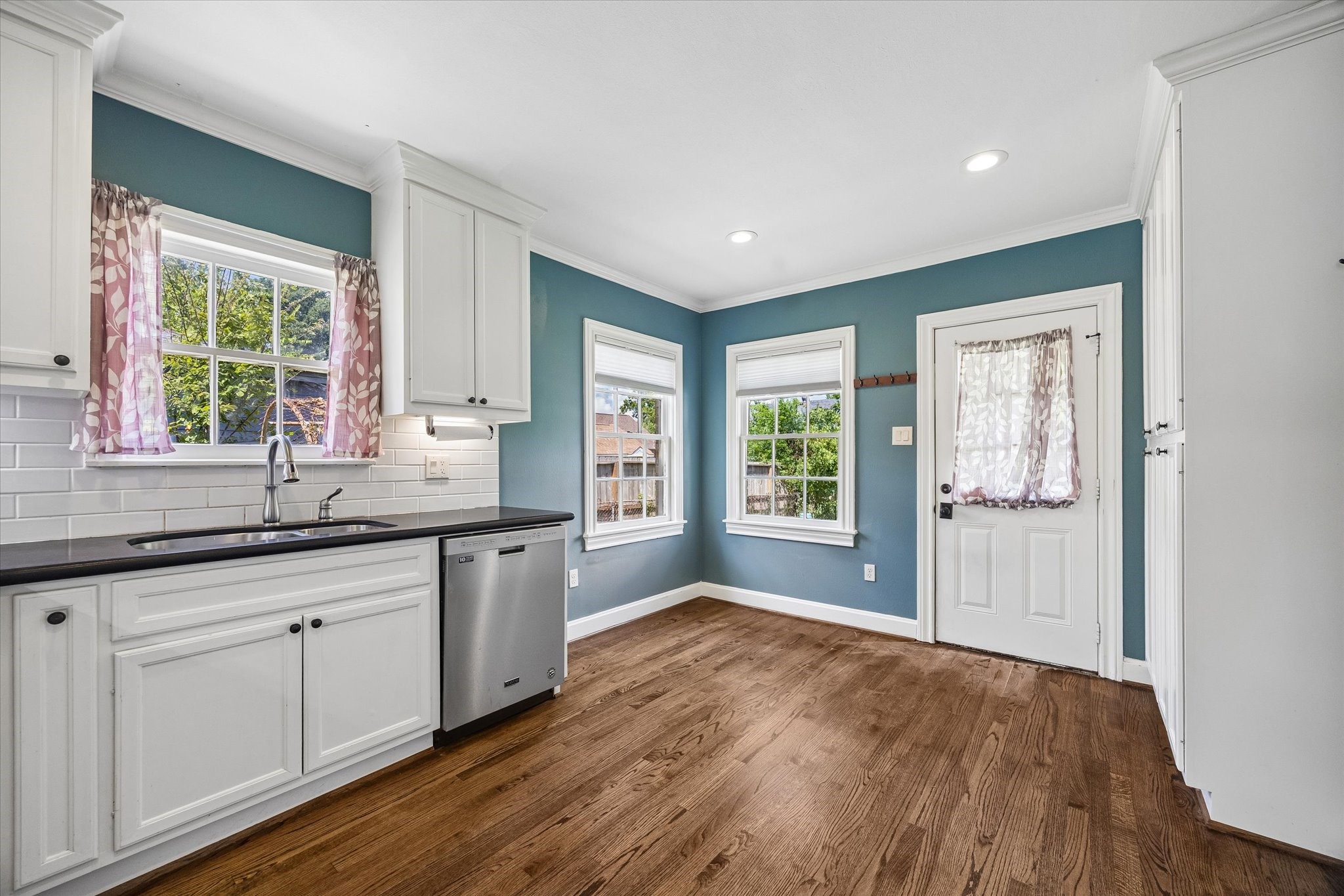 509 Gale Street Property Photo 10