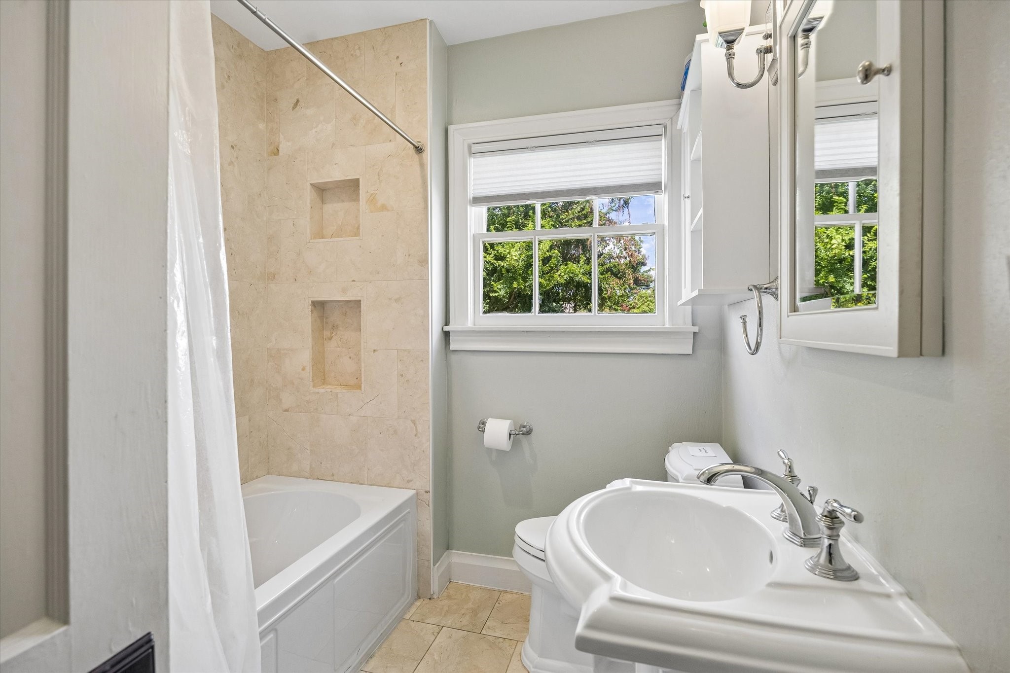 509 Gale Street Property Photo 18