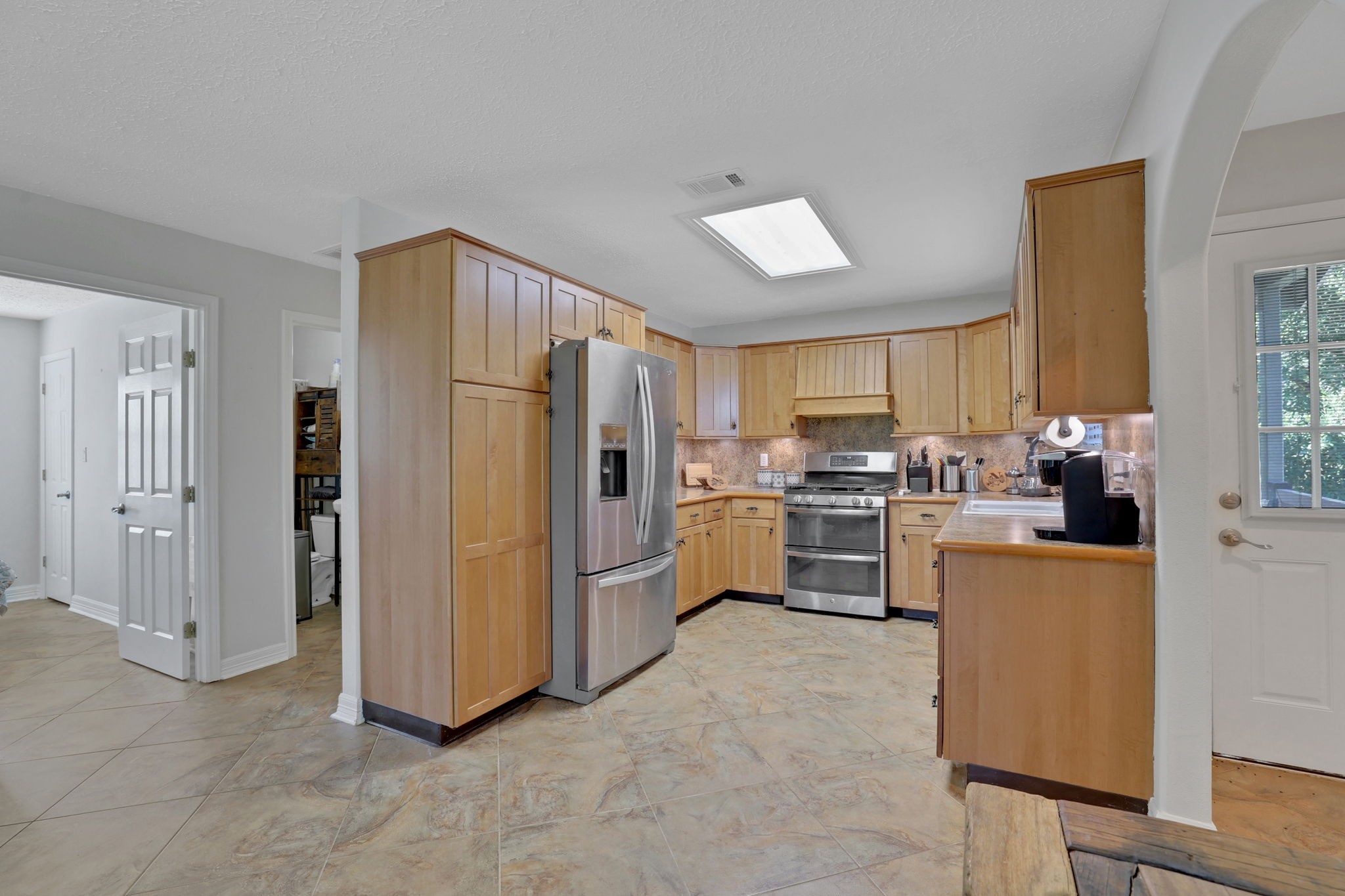 140 Elm Drive Property Photo 4