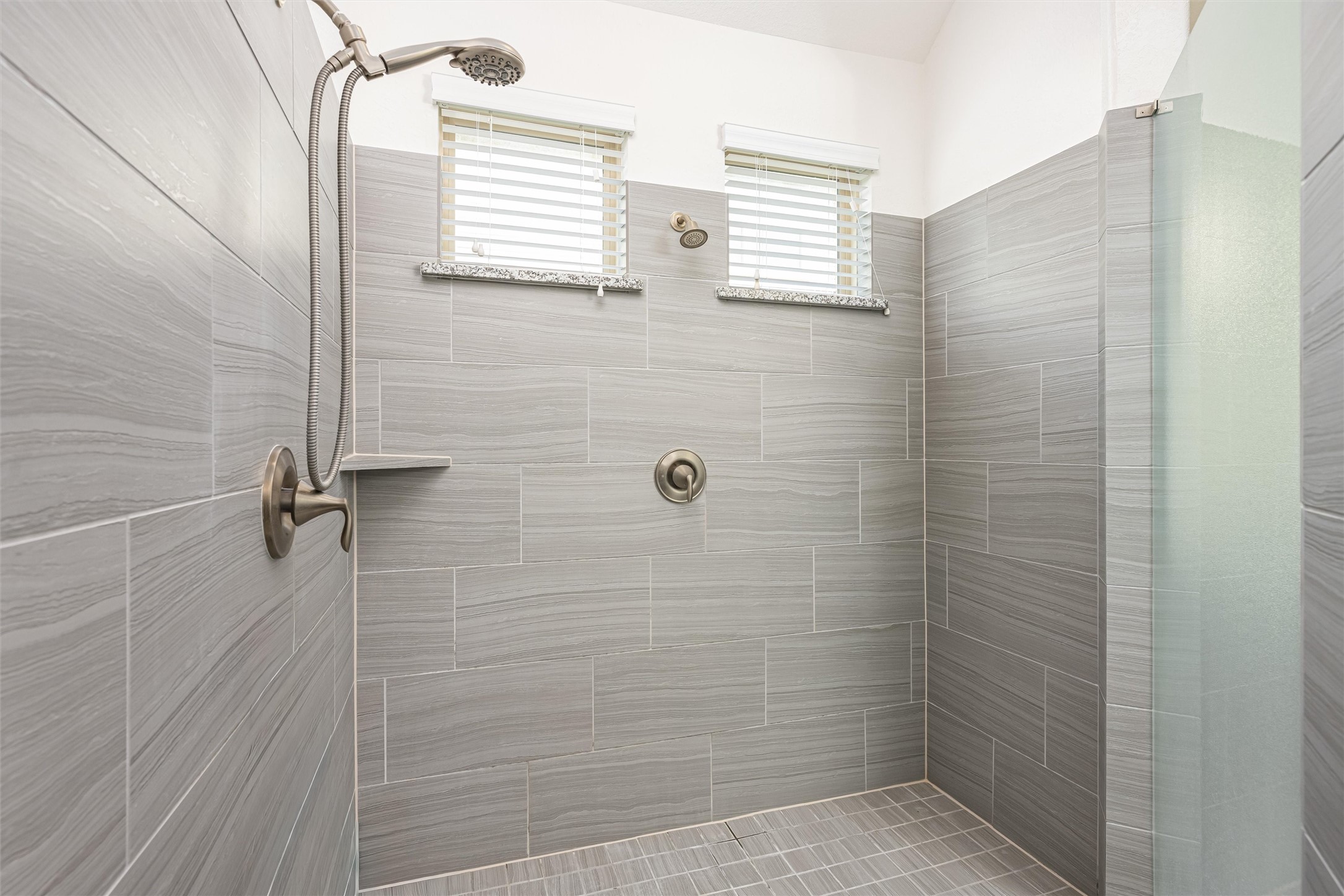 21210 Whistle Wood Drive Property Photo 27