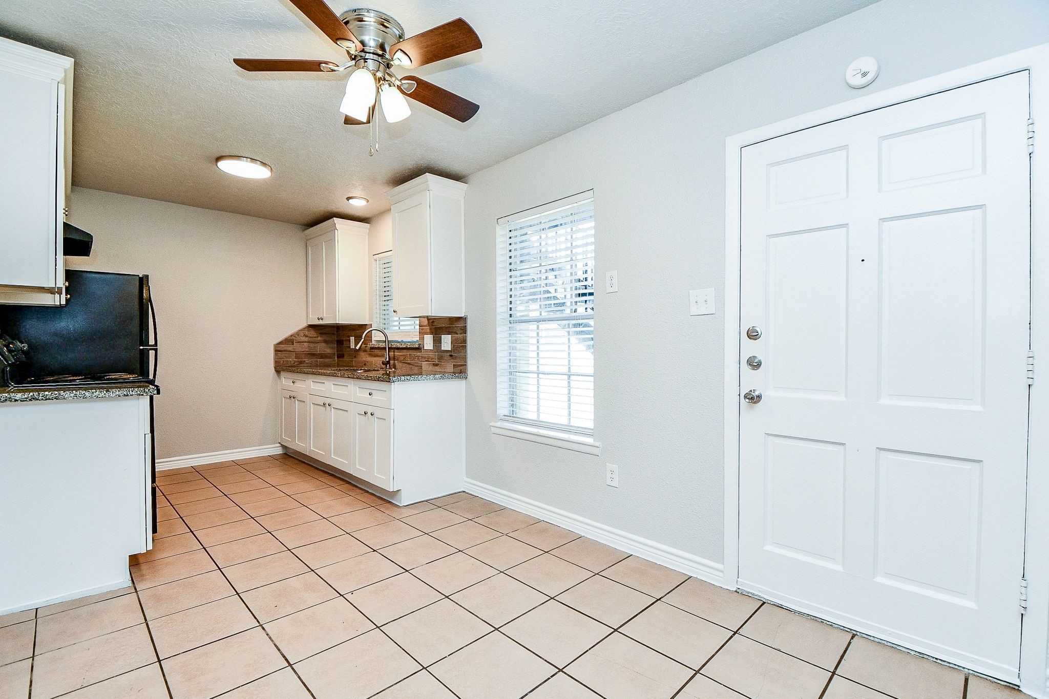 1518 East Avenue 107 Property Photo 6