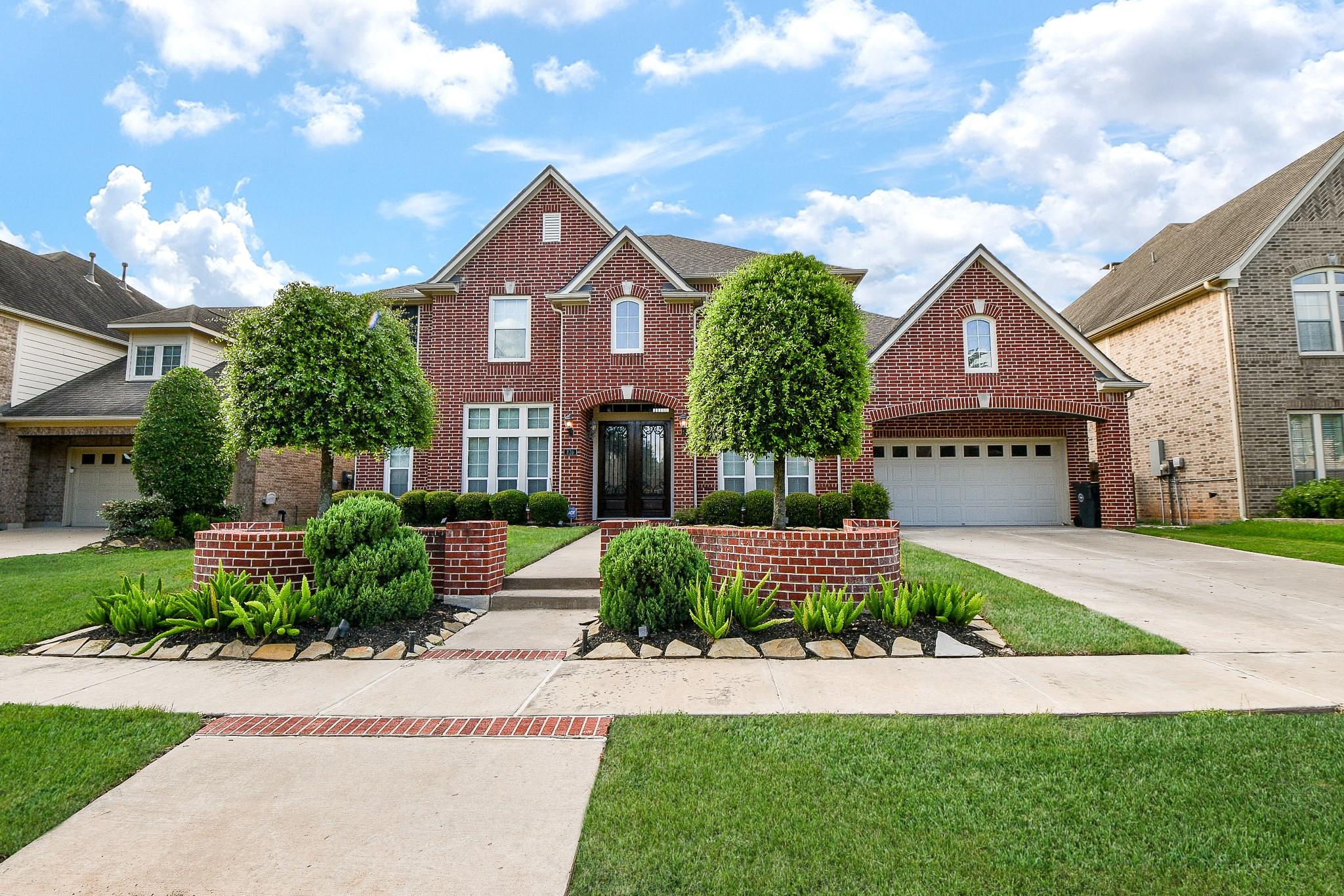 826 Delford Way, Sugar Land Tx 77479 Property Photo 2