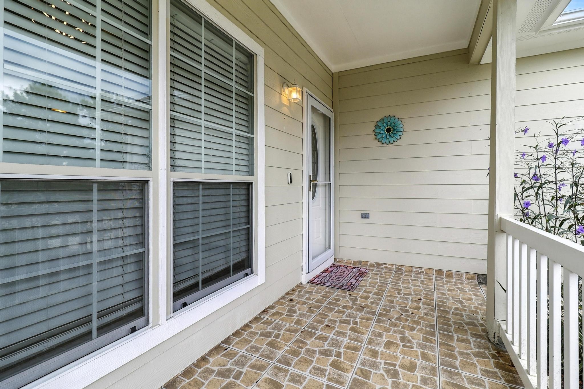 10123 Sweet Olive Way Property Photo 3