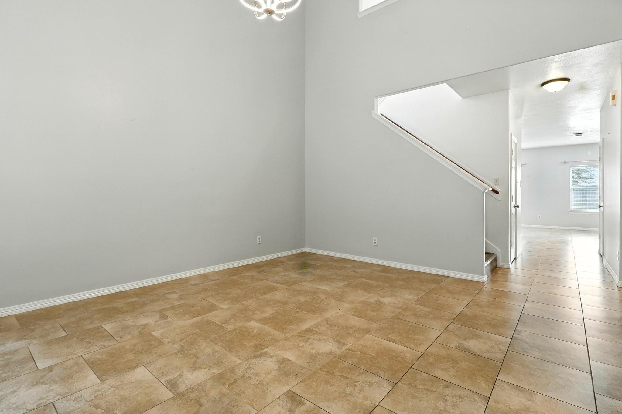 10123 Sweet Olive Way Property Photo 5