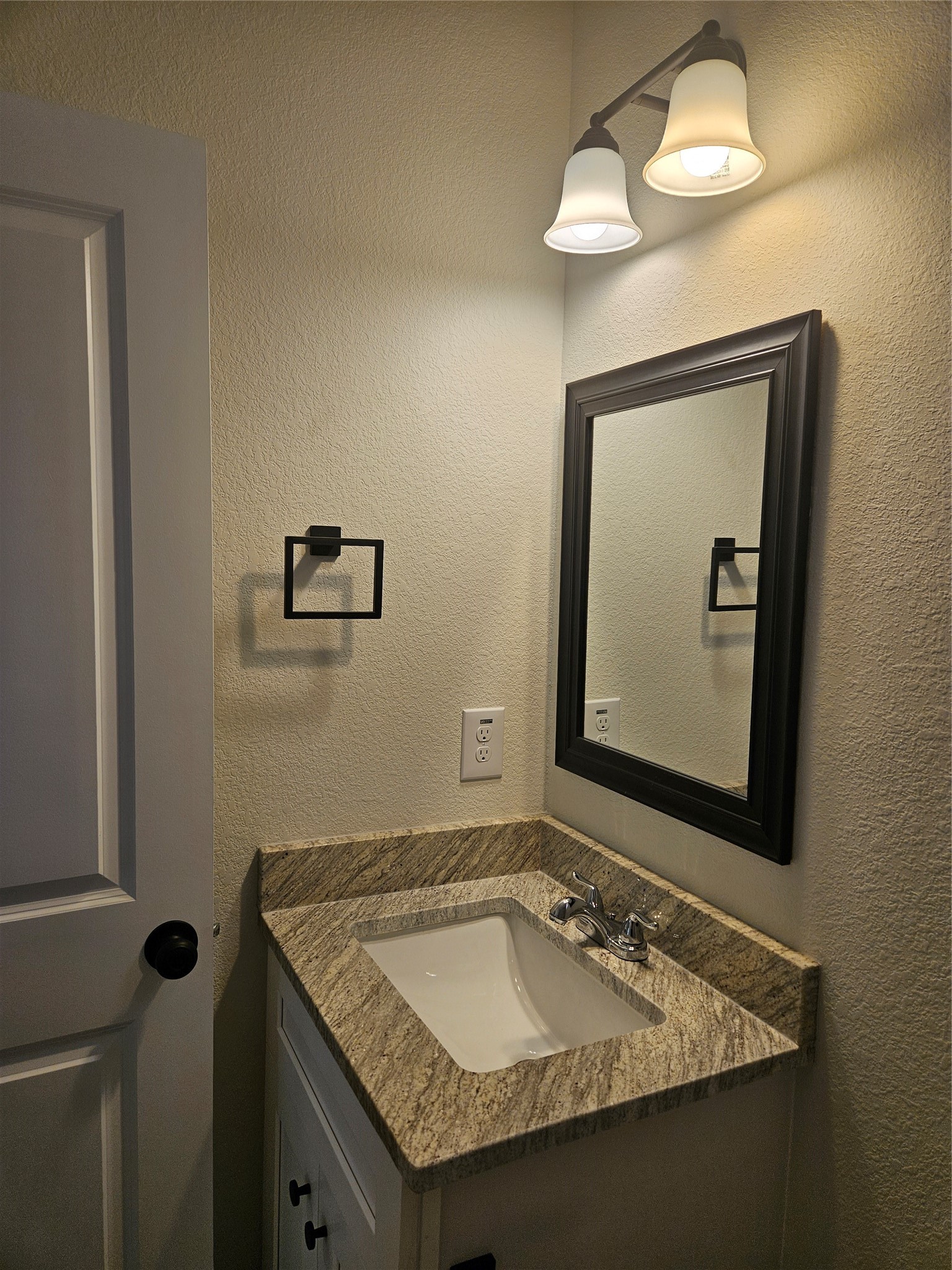 10090 Calendar Street Property Photo 11