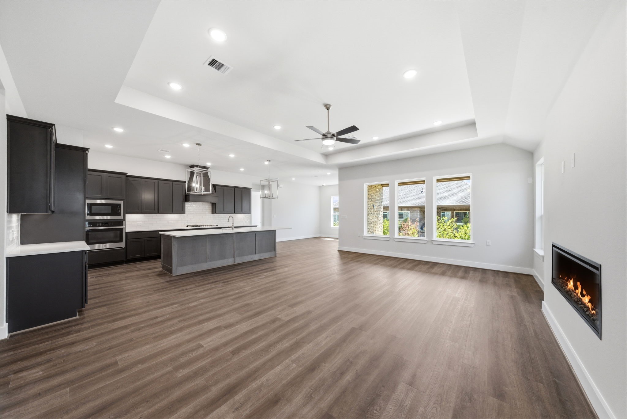 10025 Larkin Cove Property Photo 3