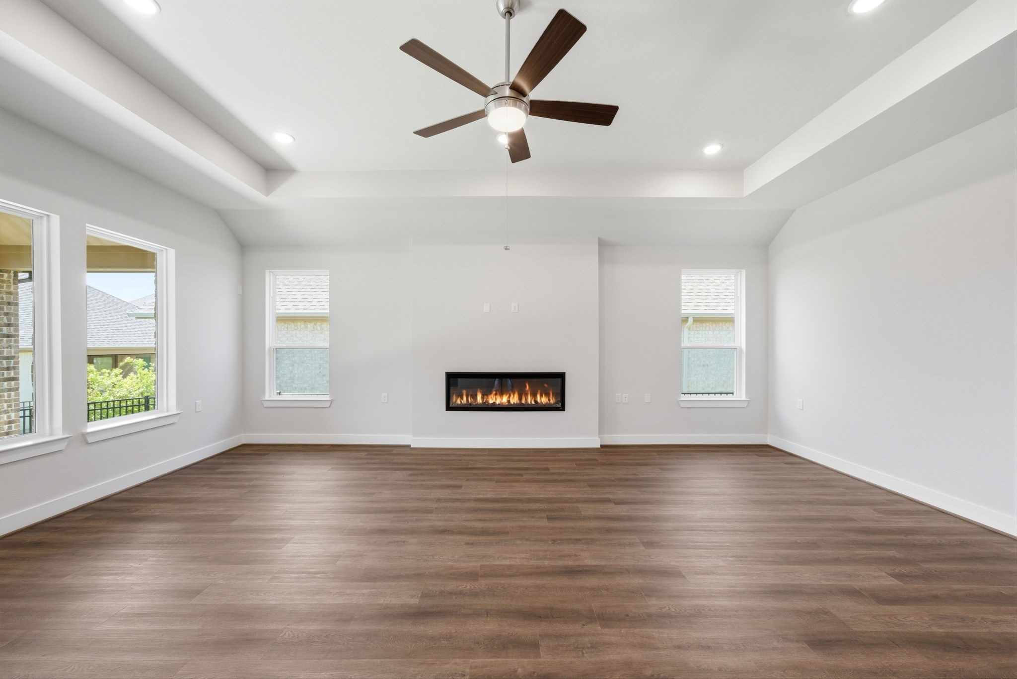 10025 Larkin Cove Property Photo 4
