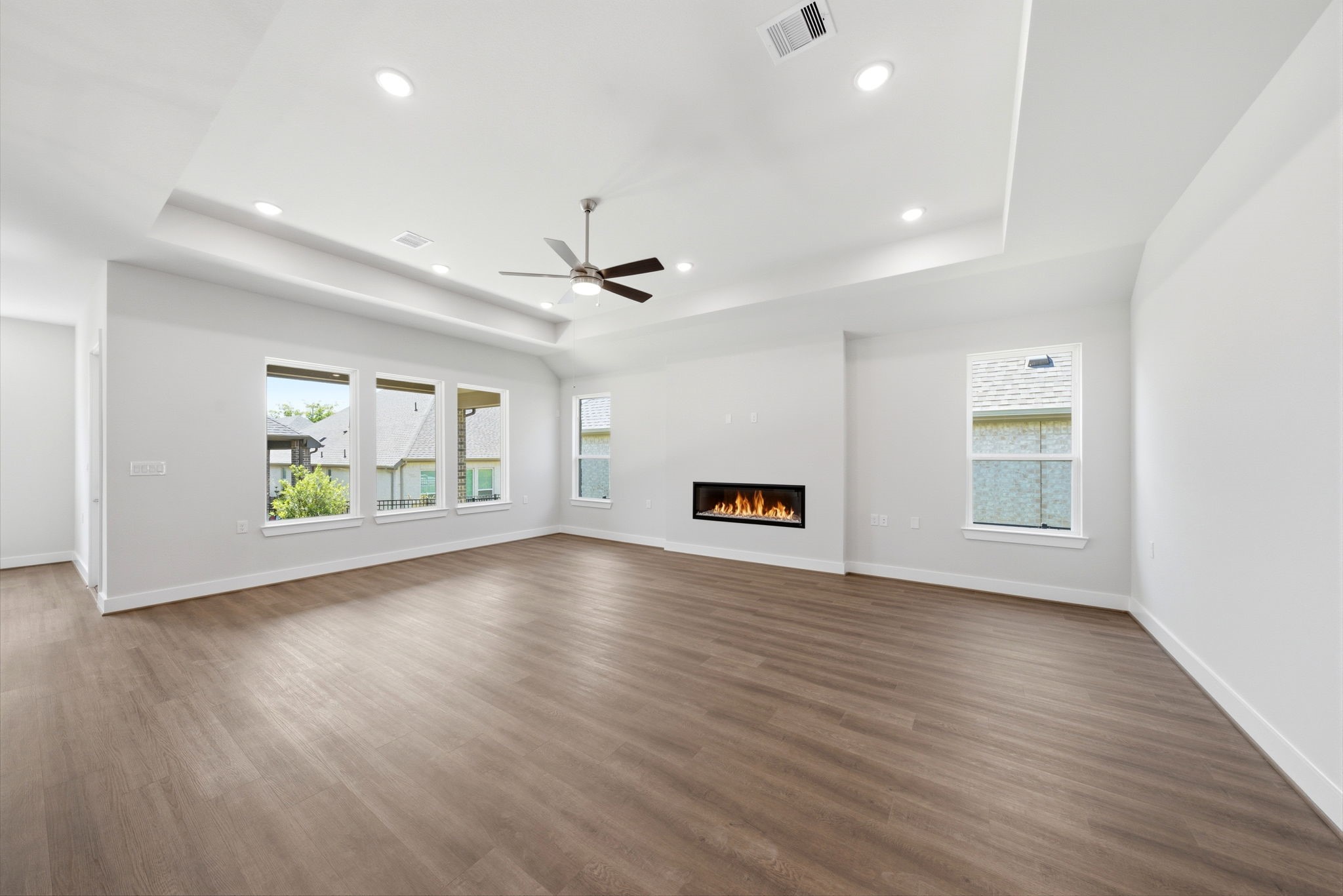 10025 Larkin Cove Property Photo 5