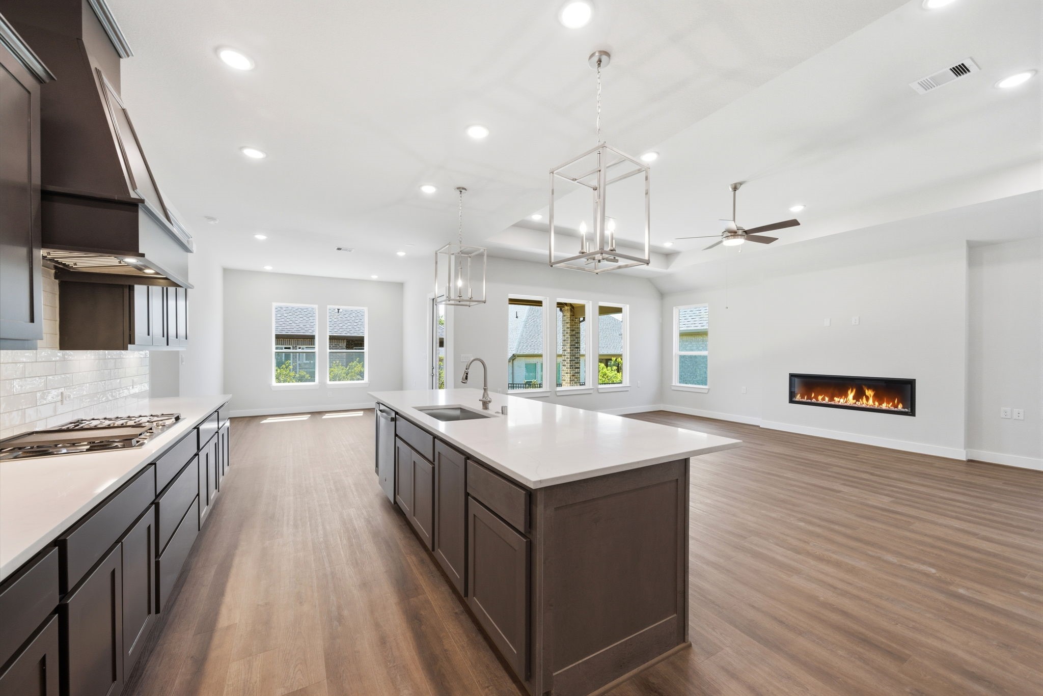10025 Larkin Cove Property Photo 10