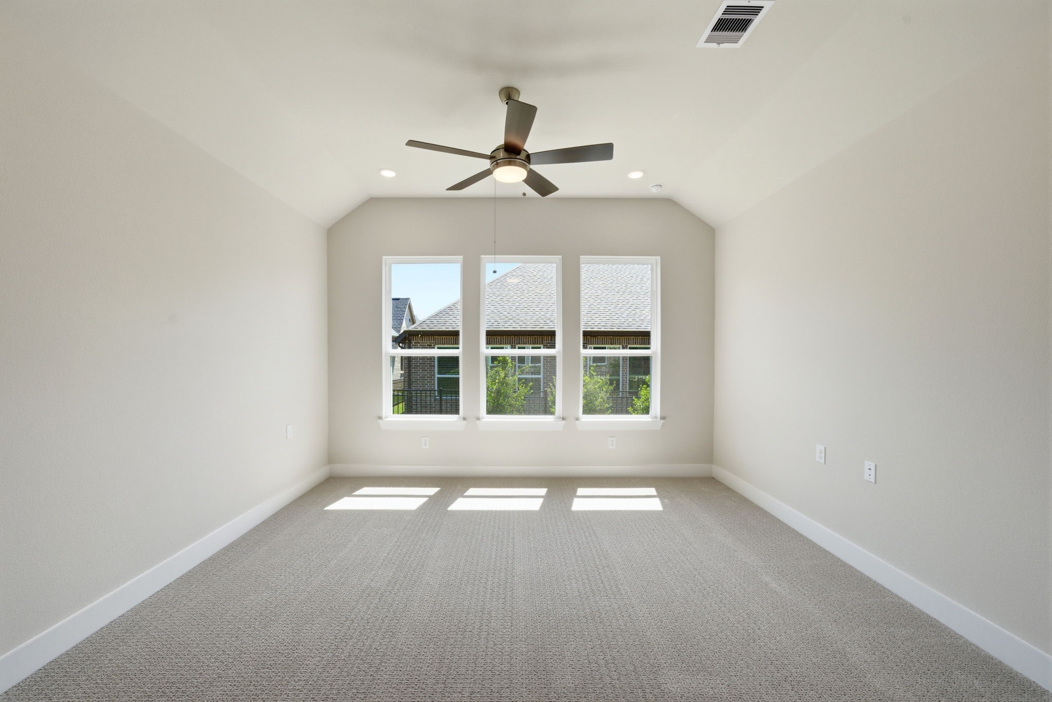 10025 Larkin Cove Property Photo 23