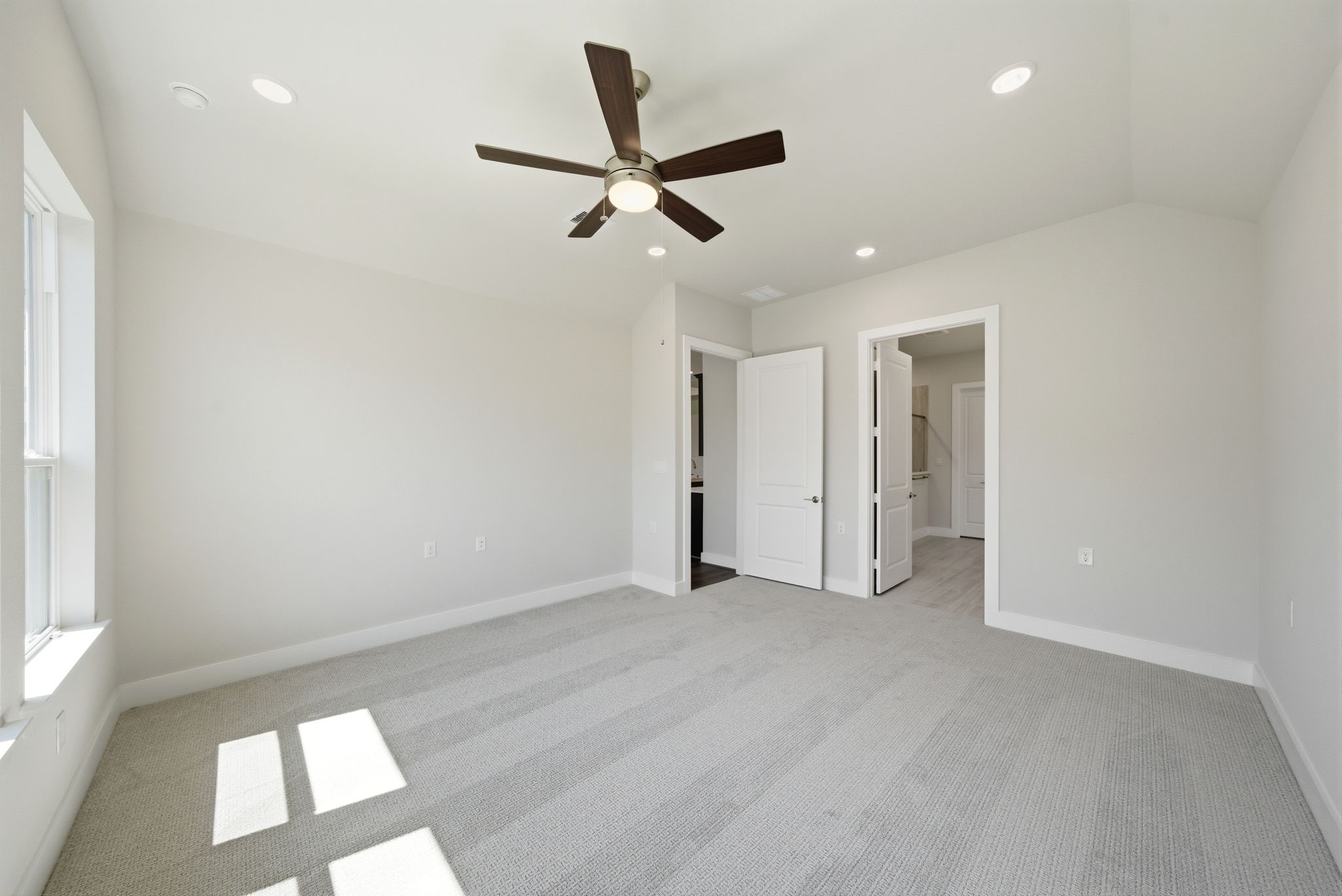 10025 Larkin Cove Property Photo 26