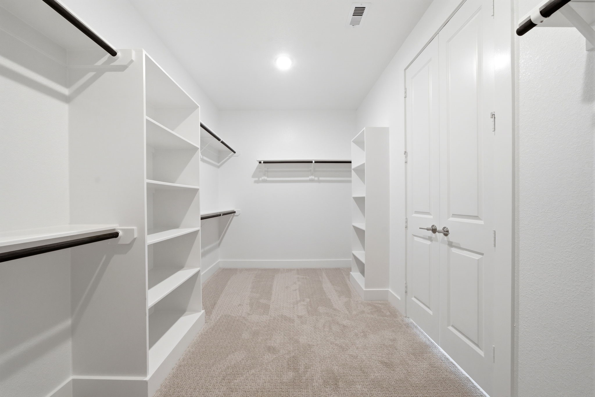 10025 Larkin Cove Property Photo 27