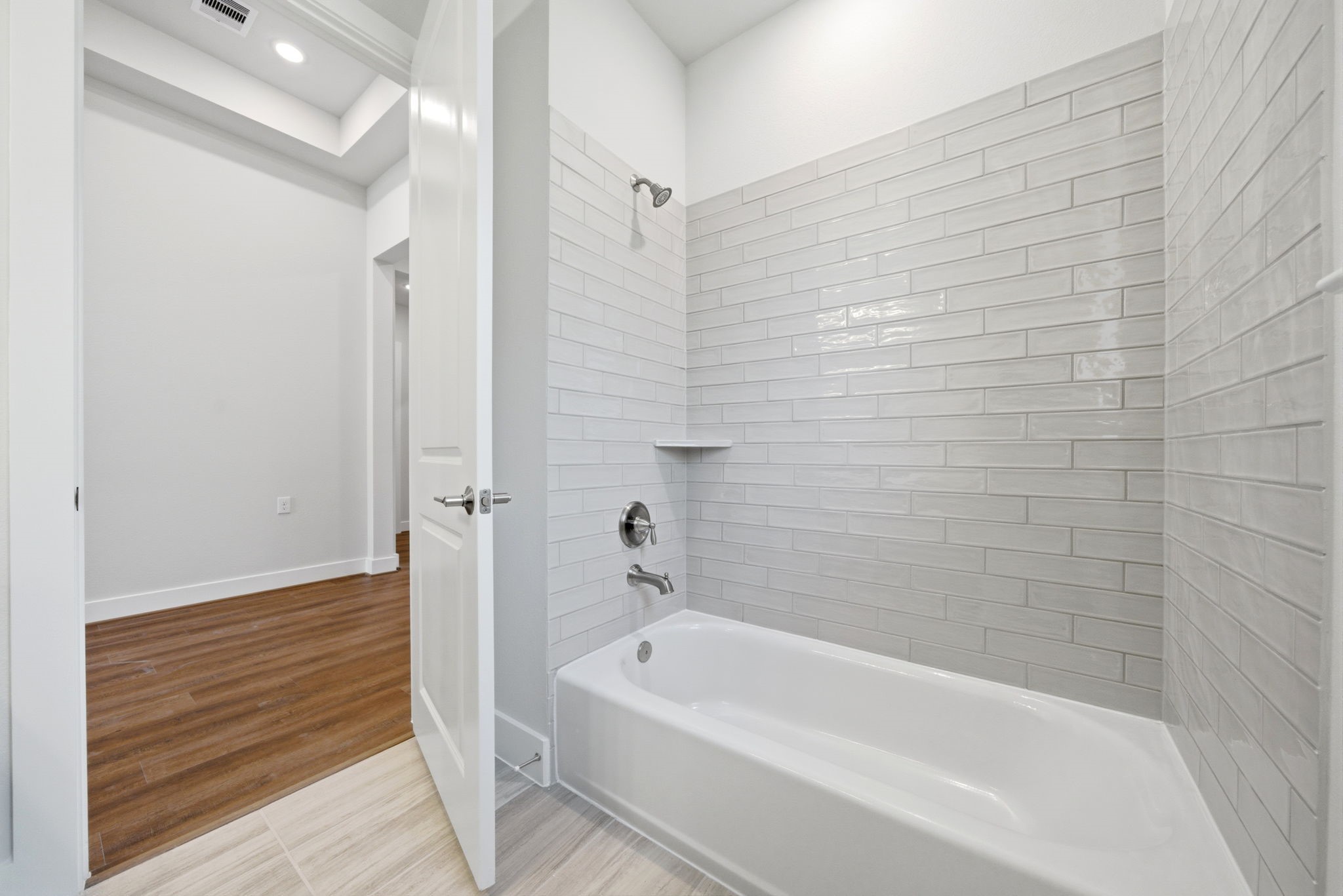 10025 Larkin Cove Property Photo 32