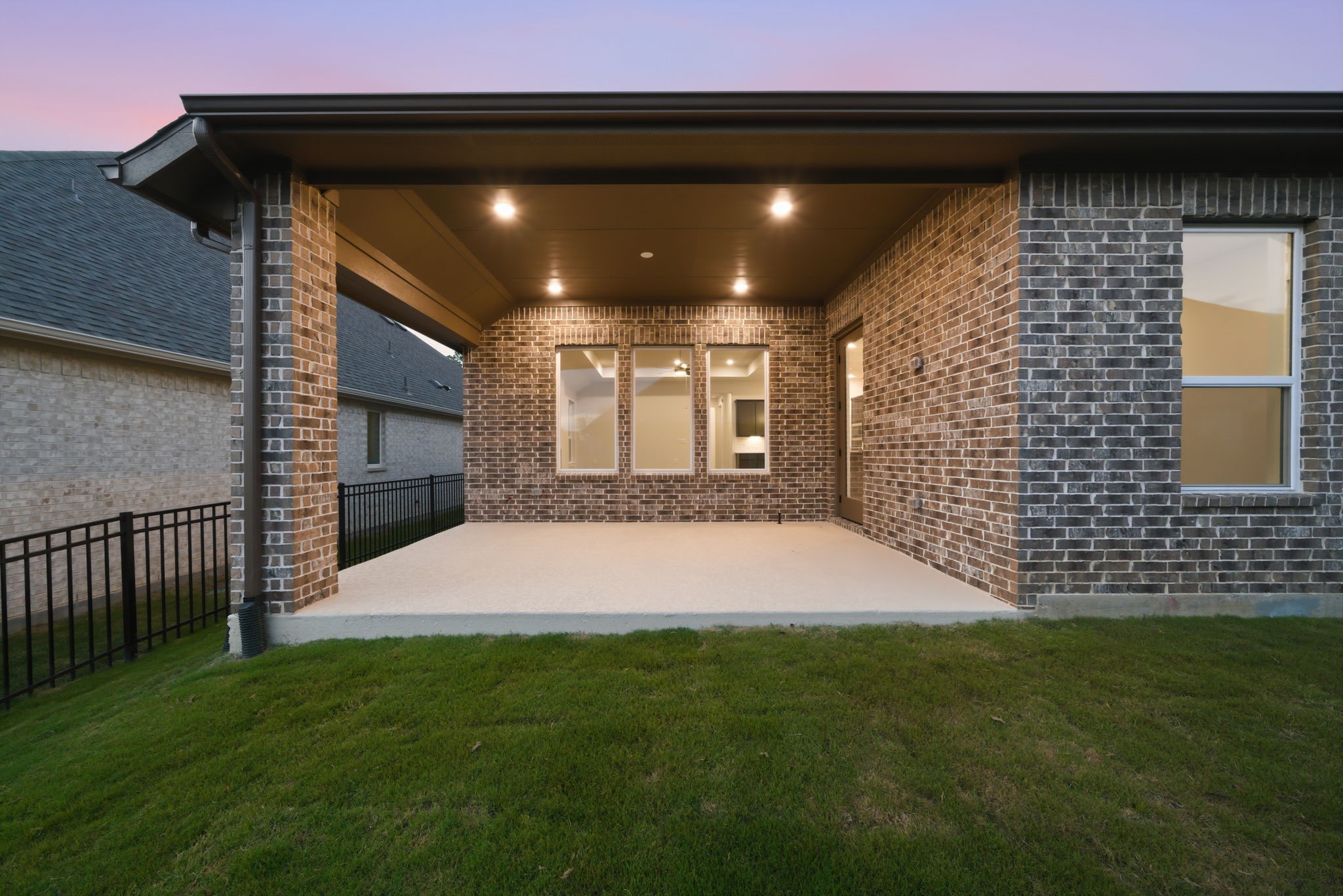 10025 Larkin Cove Property Photo 37