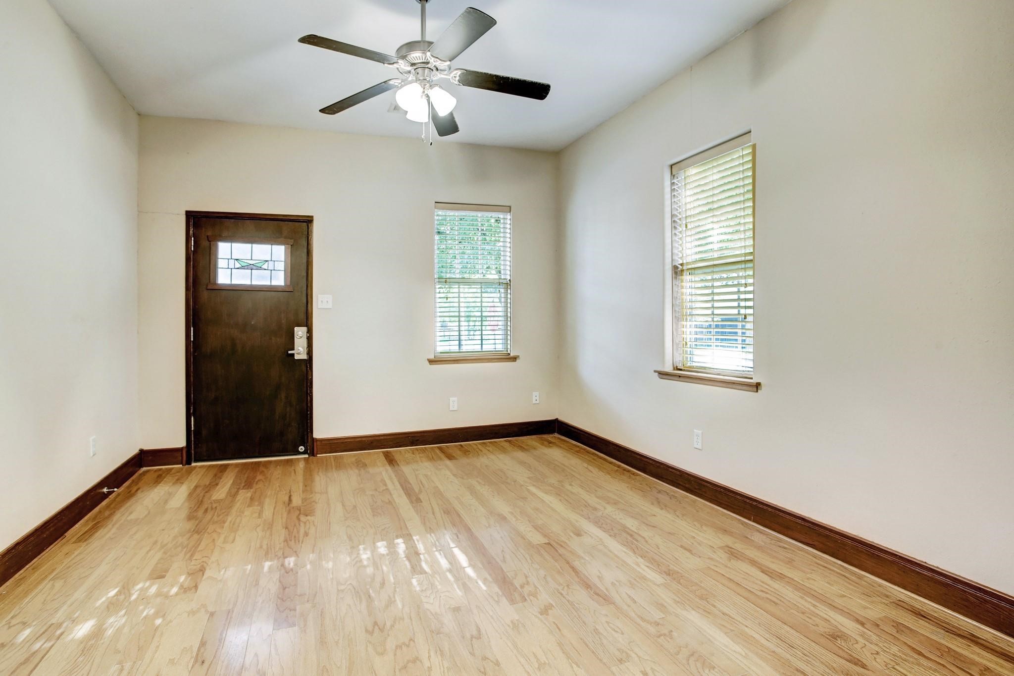 5250 Eigel Street Property Photo 3