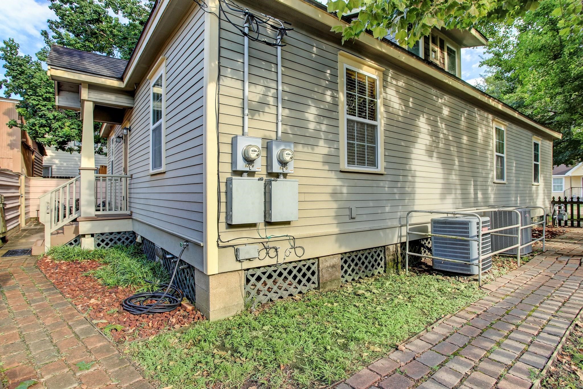 5250 Eigel Street Property Photo 10