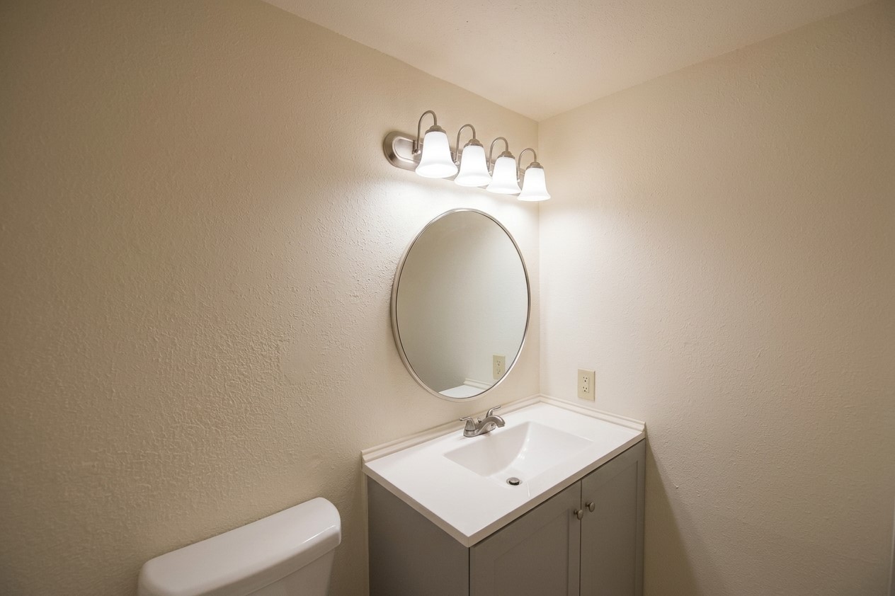 427 Sunset Drive 7 Property Photo 6