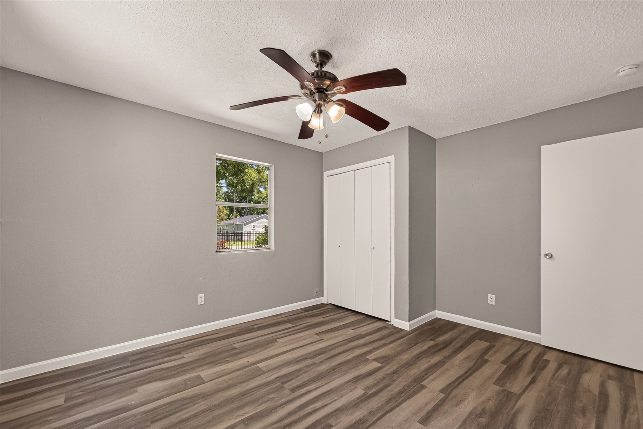 1089 Conklin Street Property Photo 20