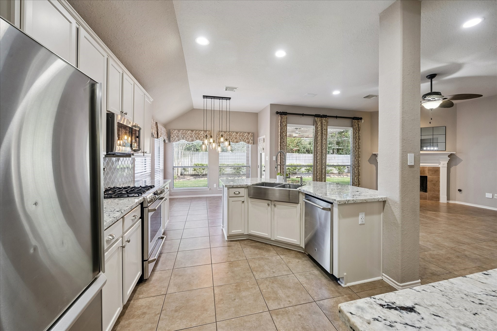 23107 Enchanted Cactus Drive Property Photo 4
