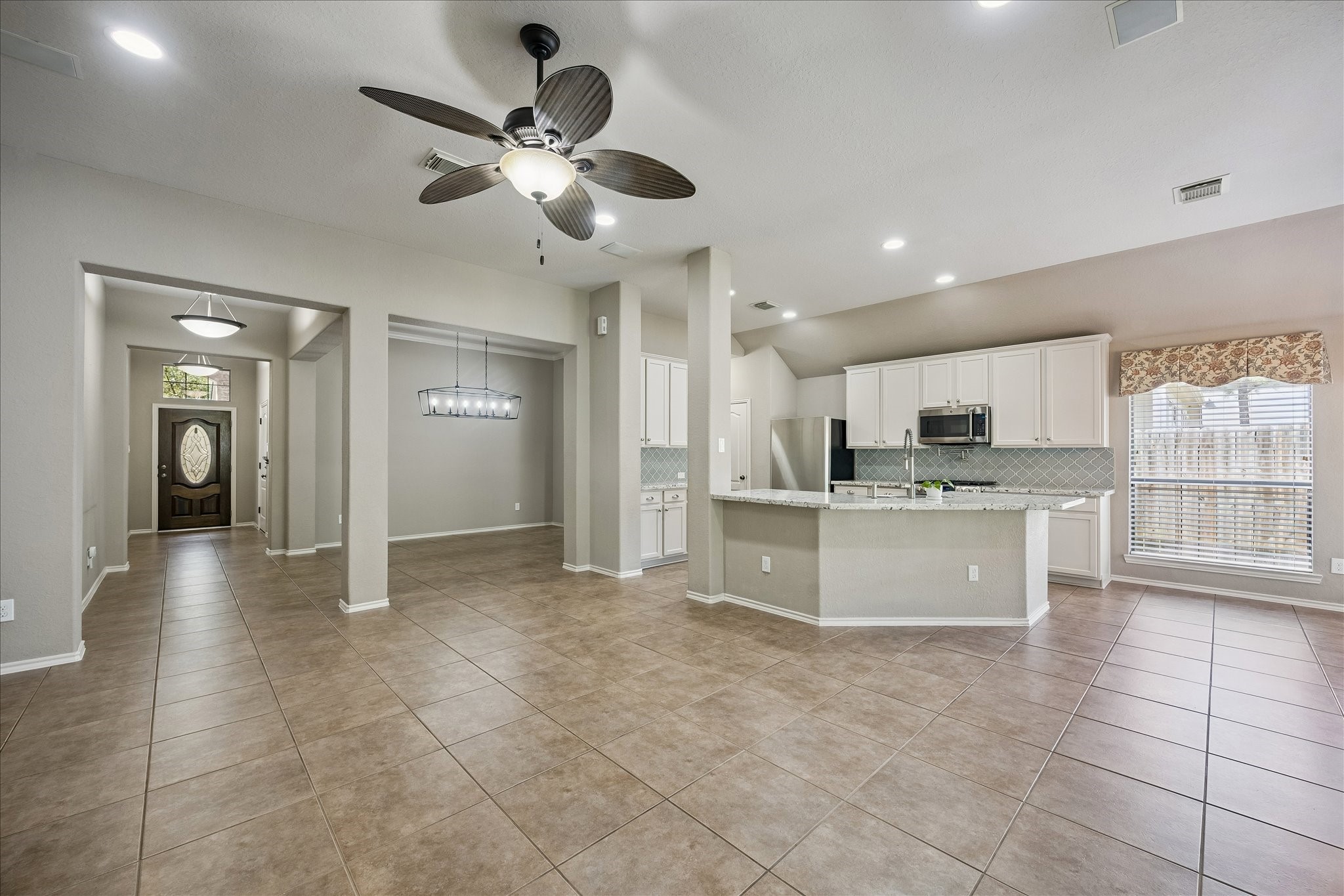 23107 Enchanted Cactus Drive Property Photo 14