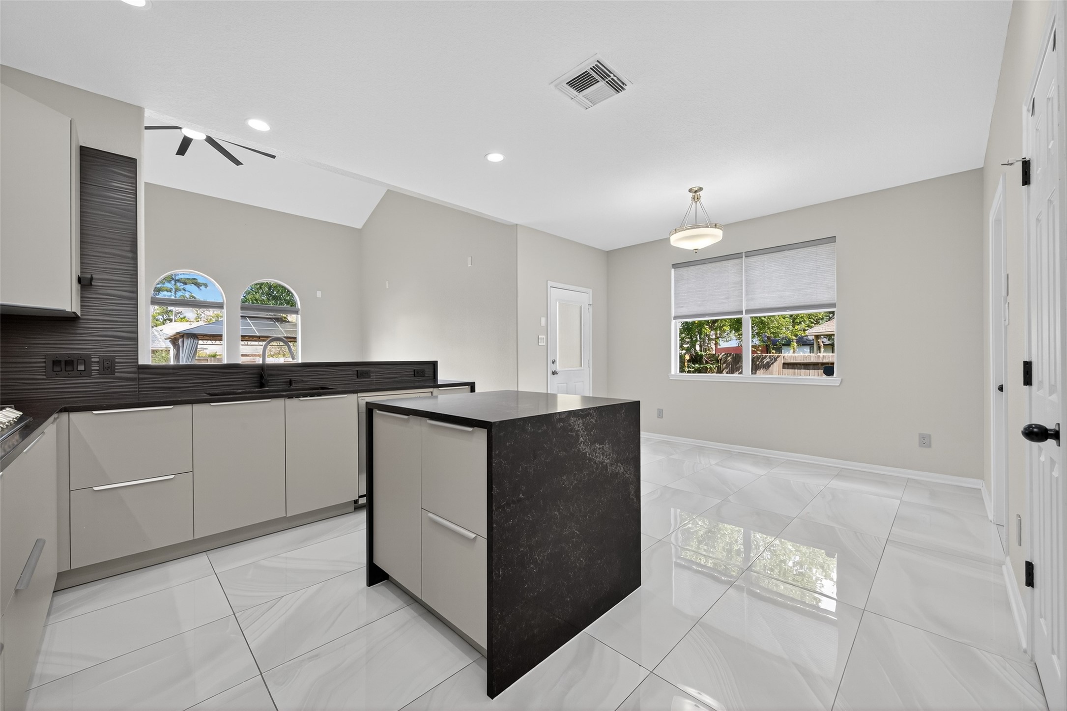 1003 Alp Springs Court Property Photo 9