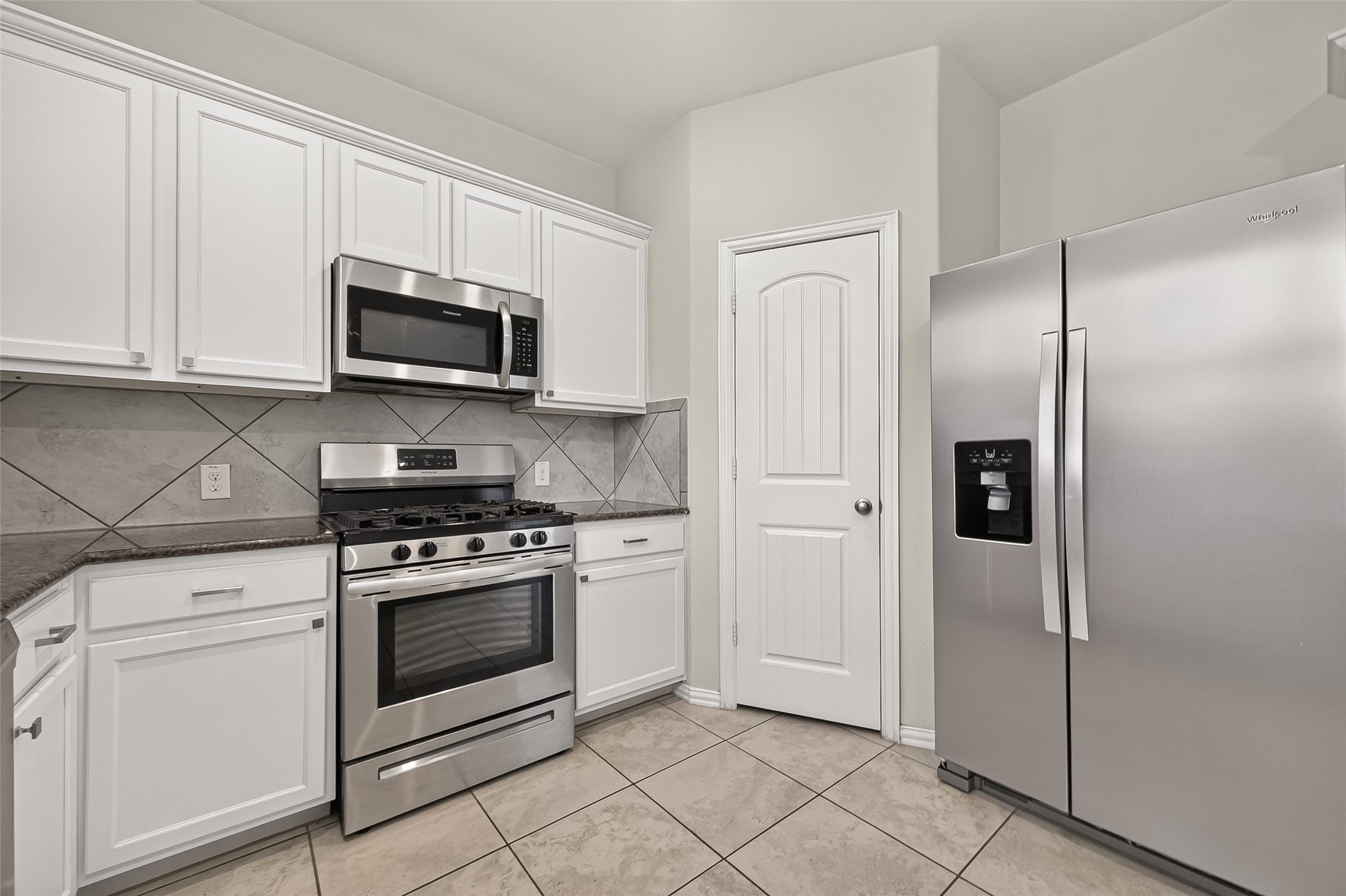 20223 Highfield Park Drive Property Photo 5