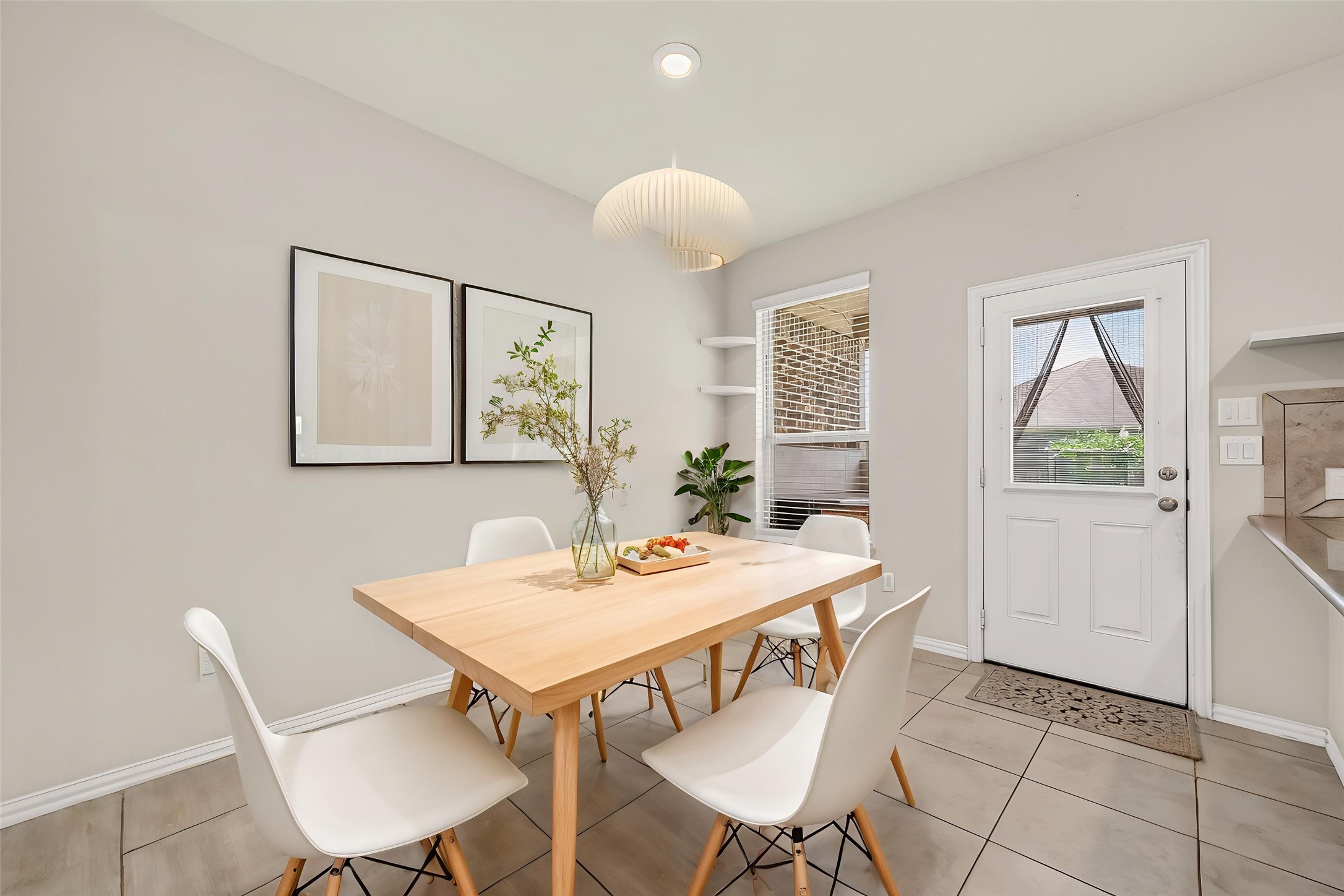 20223 Highfield Park Drive Property Photo 8
