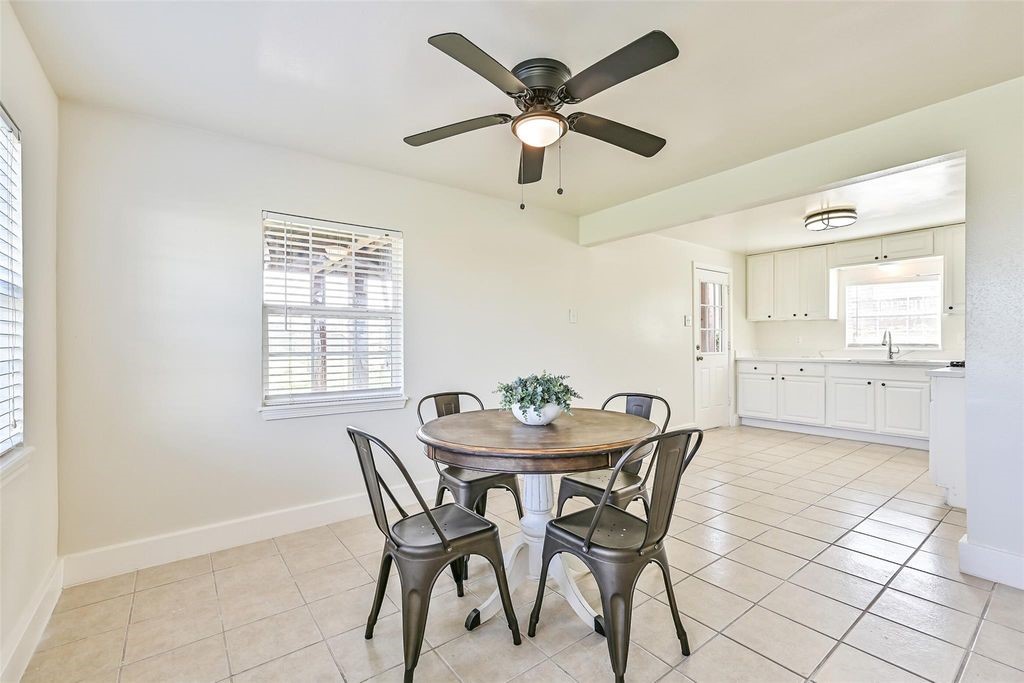 1029 62nd St Street Property Photo 25