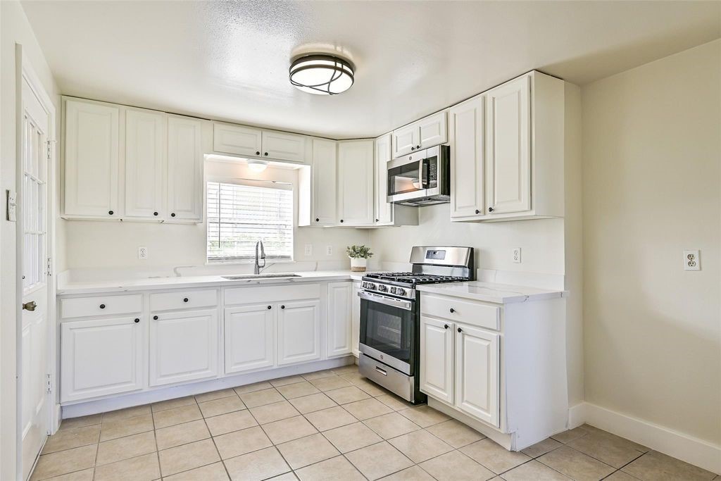1029 62nd St Street Property Photo 27