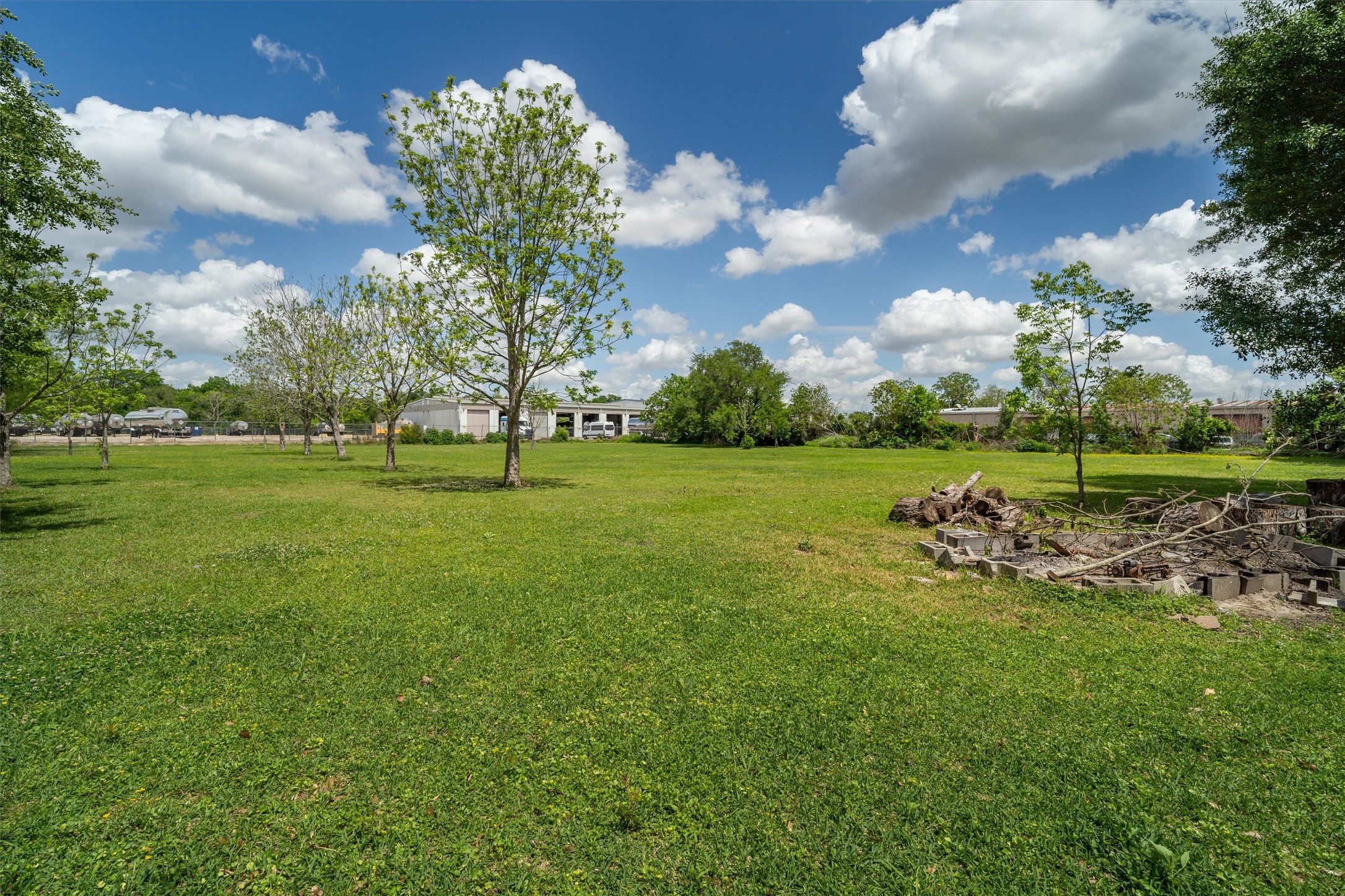 7833 Almeda Genoa Road Property Photo 17