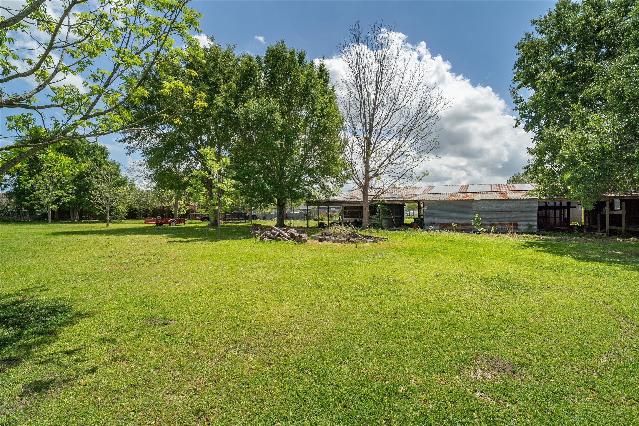 7833 Almeda Genoa Road Property Photo 18