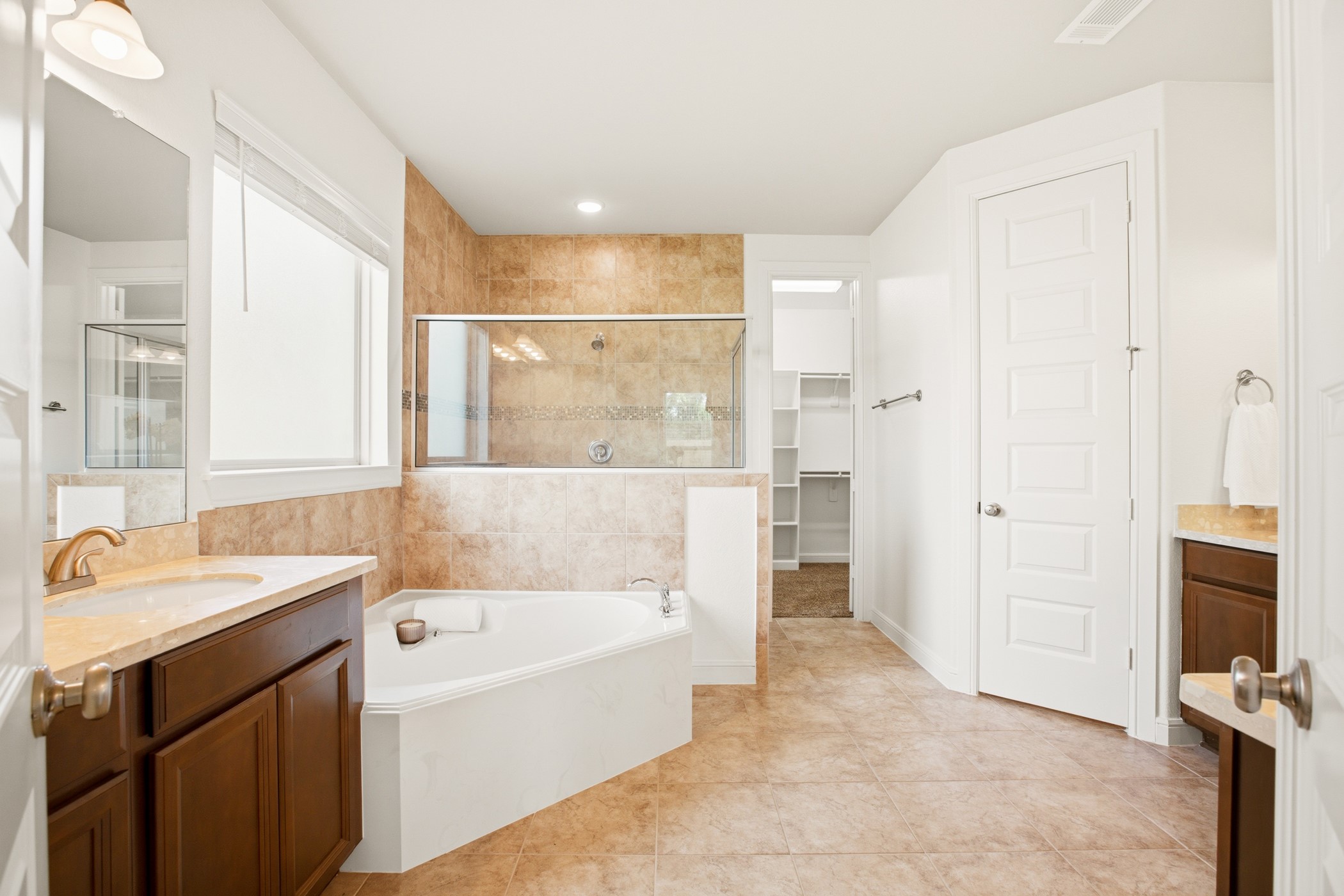 6639 Brady Springs Lane Property Photo 11