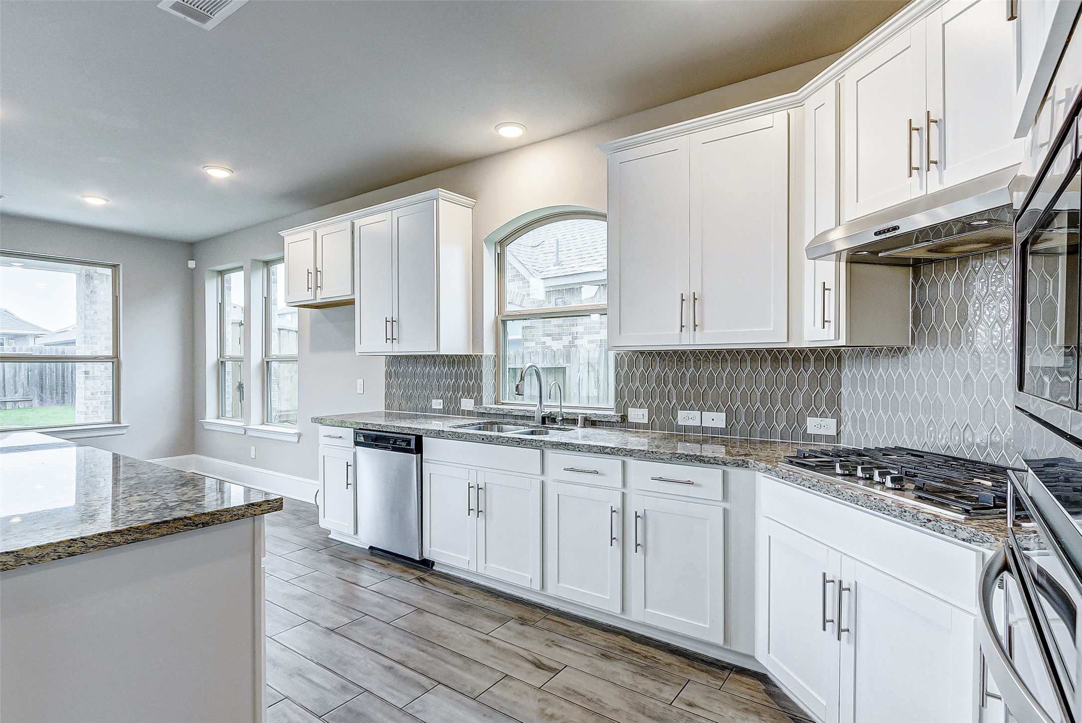 32630 Turning Springs Drive Property Photo 8