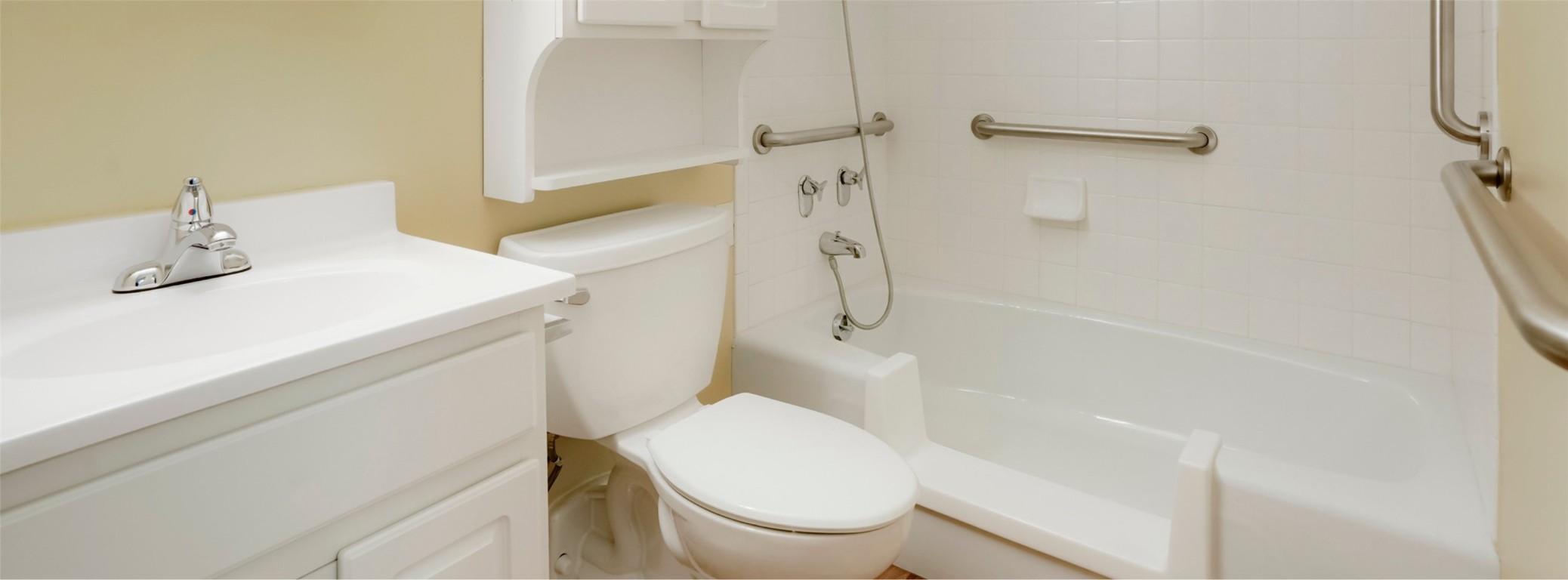 1055 Adams Circle Property Photo 8