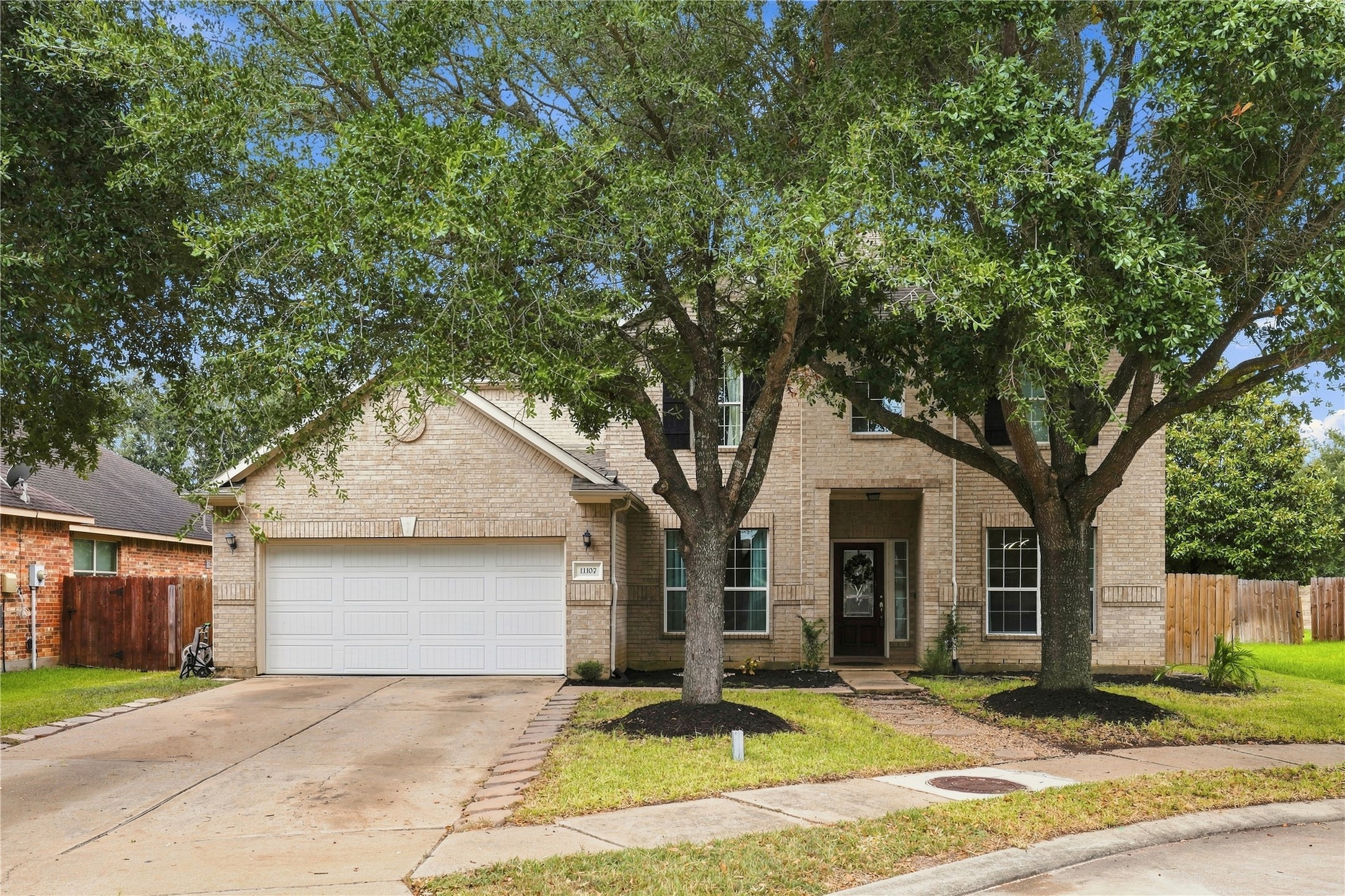 11107 Canyon Crossing Lane Property Photo 2