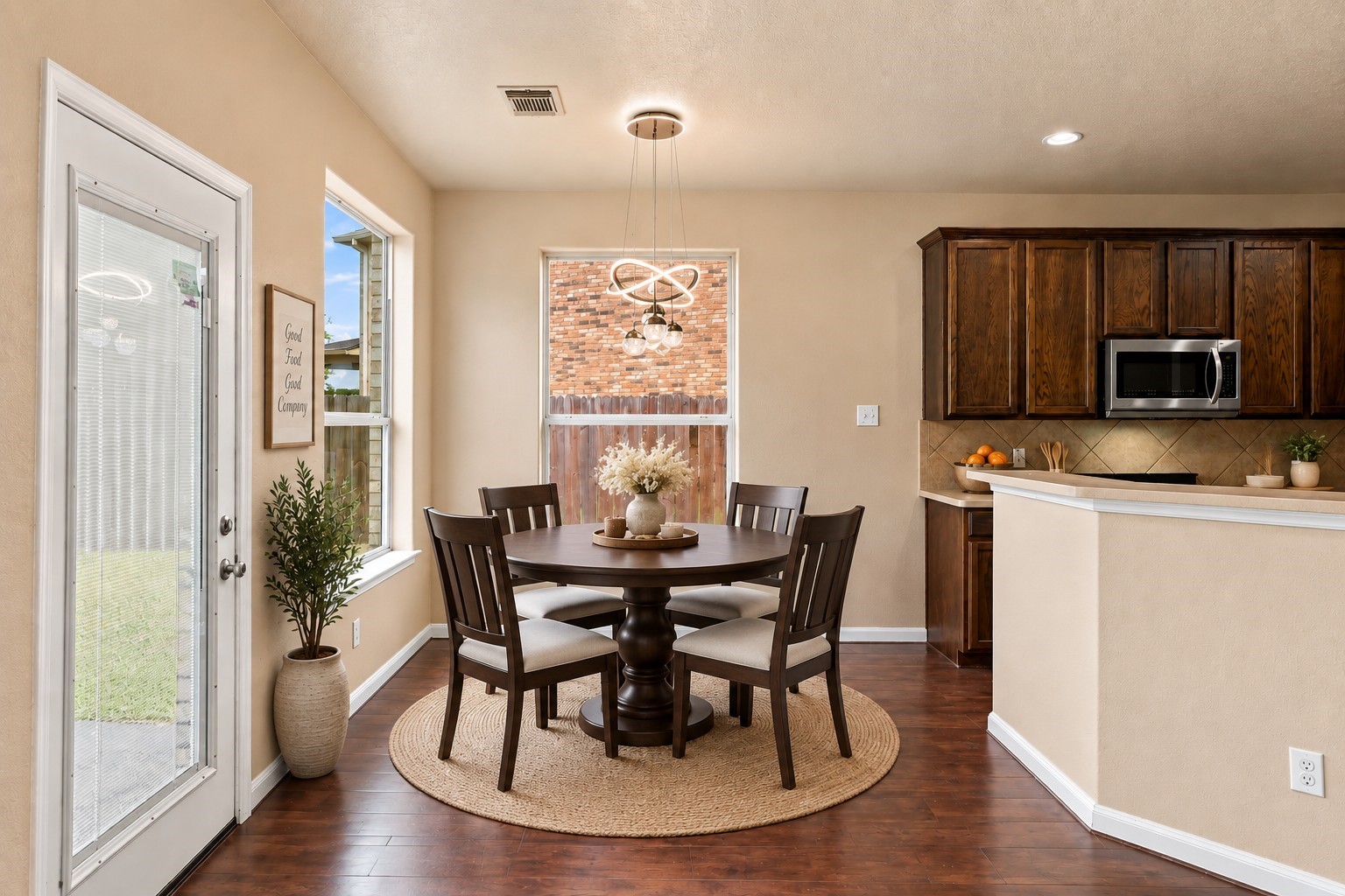 11107 Canyon Crossing Lane Property Photo 6