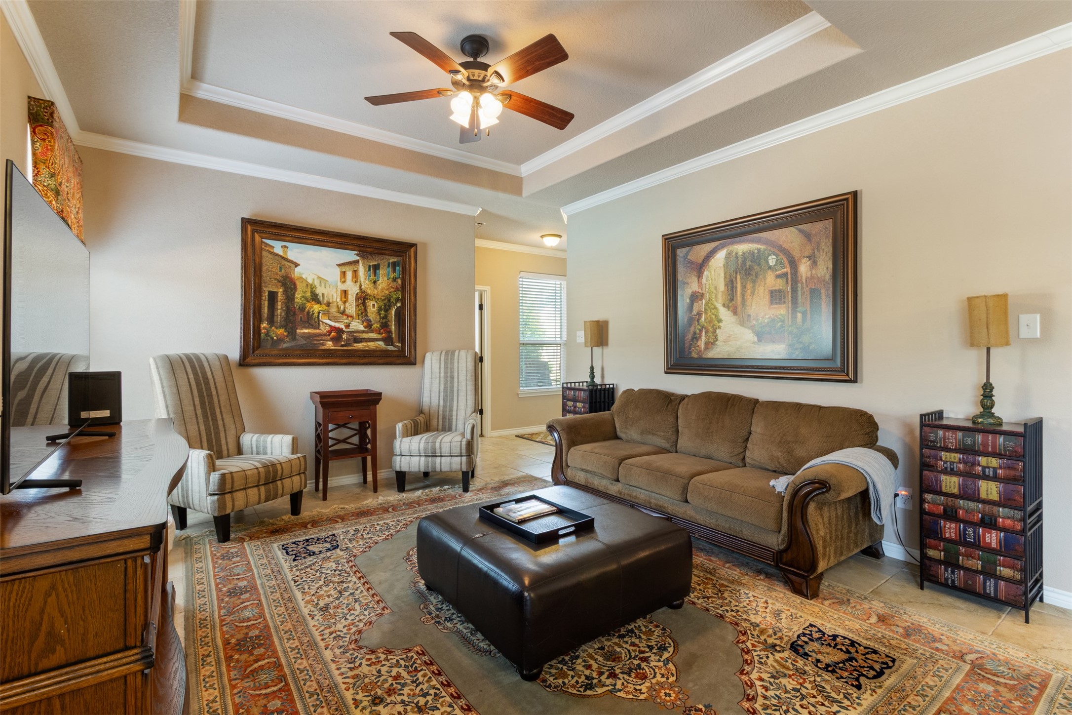 3813 Silverthorne Lane Property Photo 4