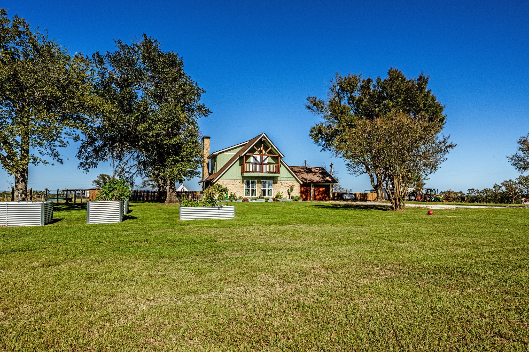 145 Private Road 5749 Property Photo 4