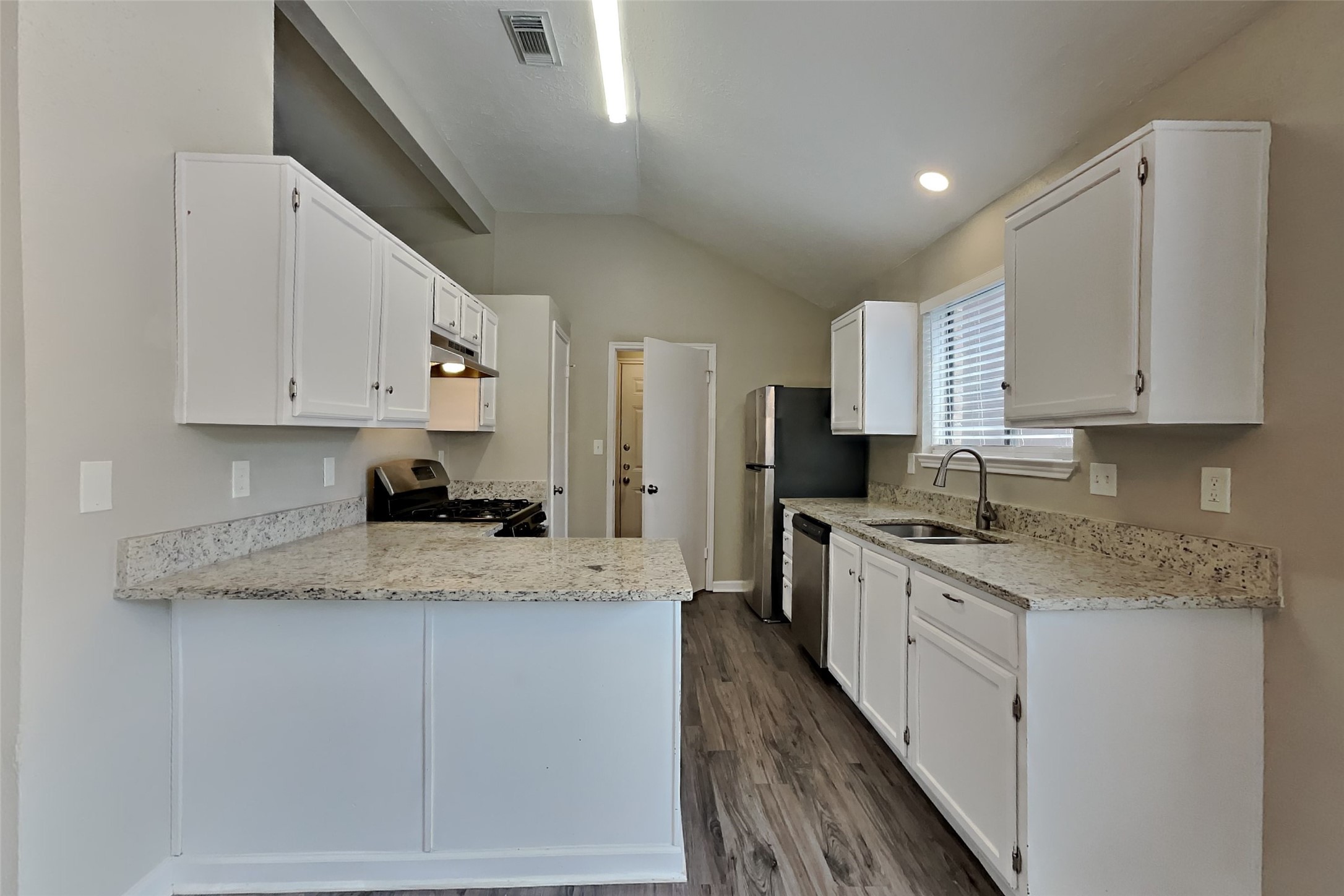 8155 Big Oak Trail Drive Property Photo 4
