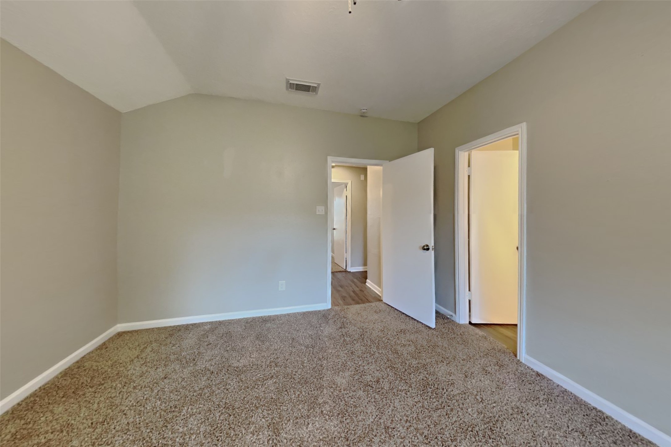 8155 Big Oak Trail Drive Property Photo 8