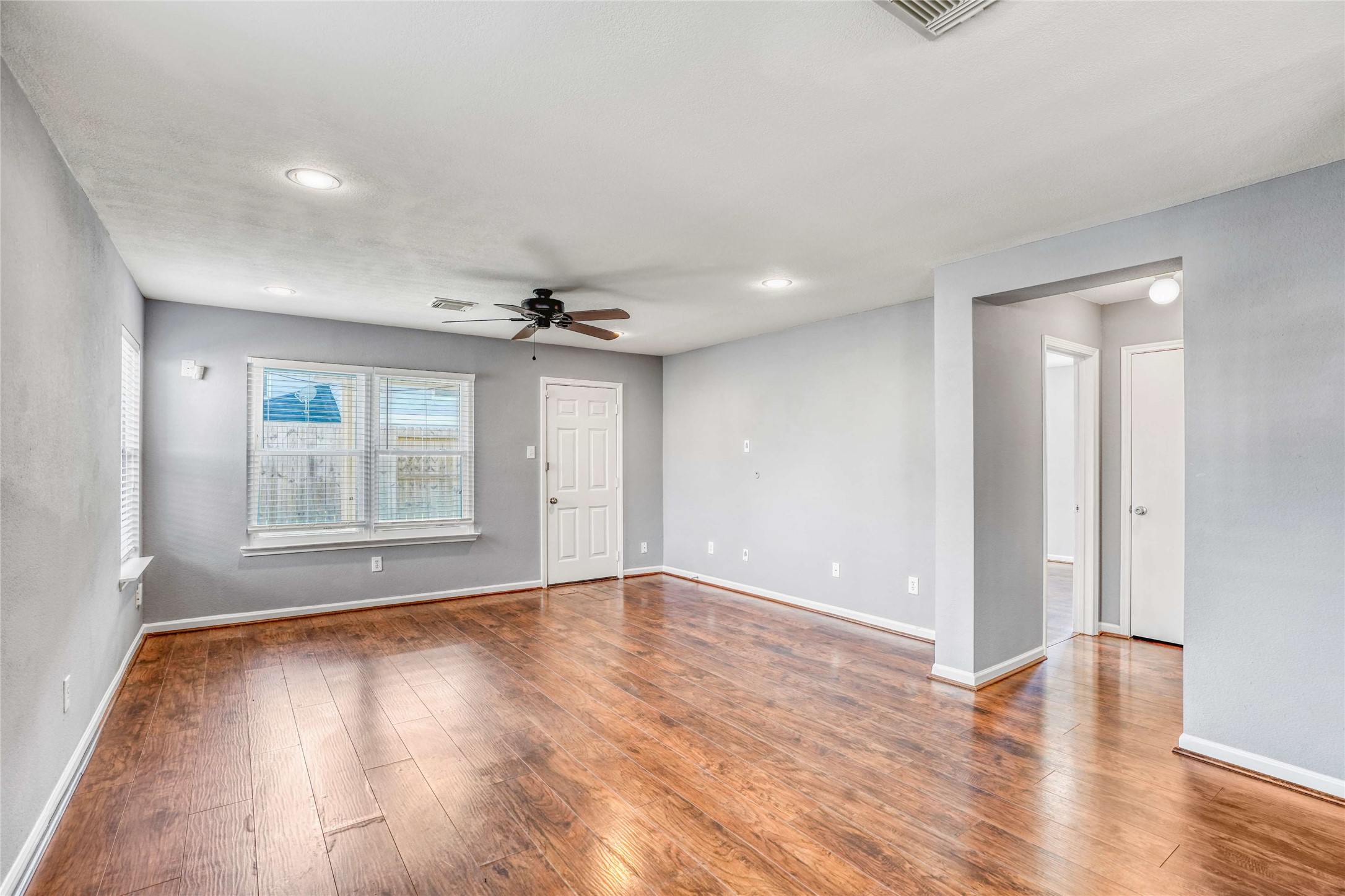 19039 Remington Park Drive Property Photo 7
