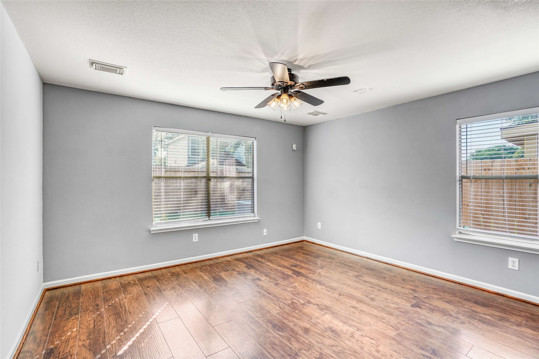 19039 Remington Park Drive Property Photo 11