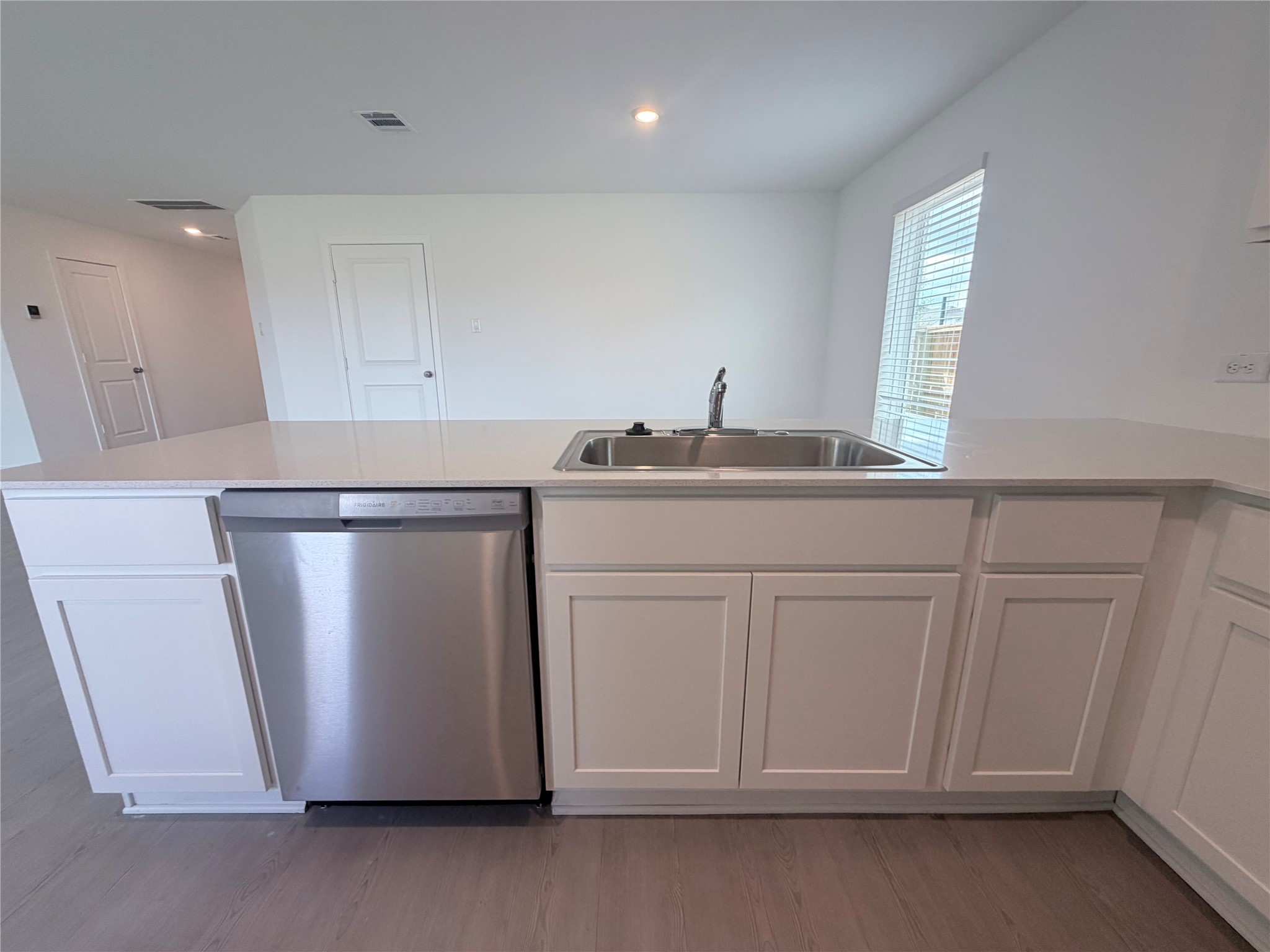 1639 Windrose Bend Property Photo 7
