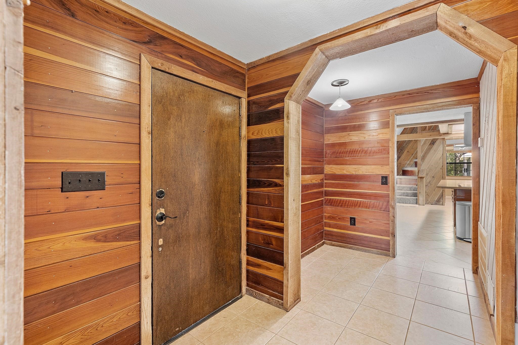 230 Walnut Drive Property Photo 4