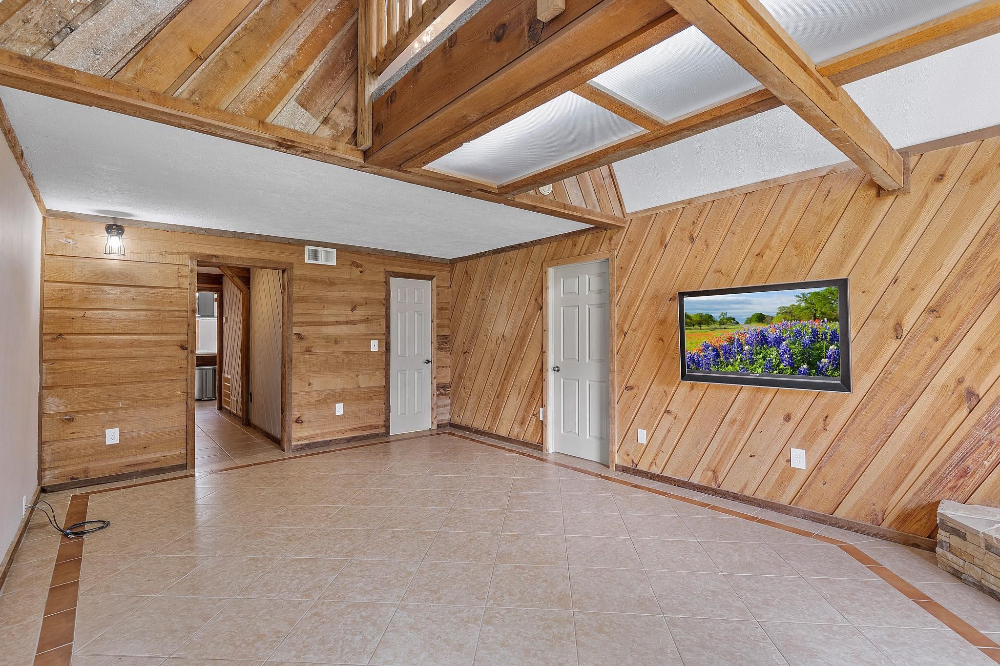 230 Walnut Drive Property Photo 6