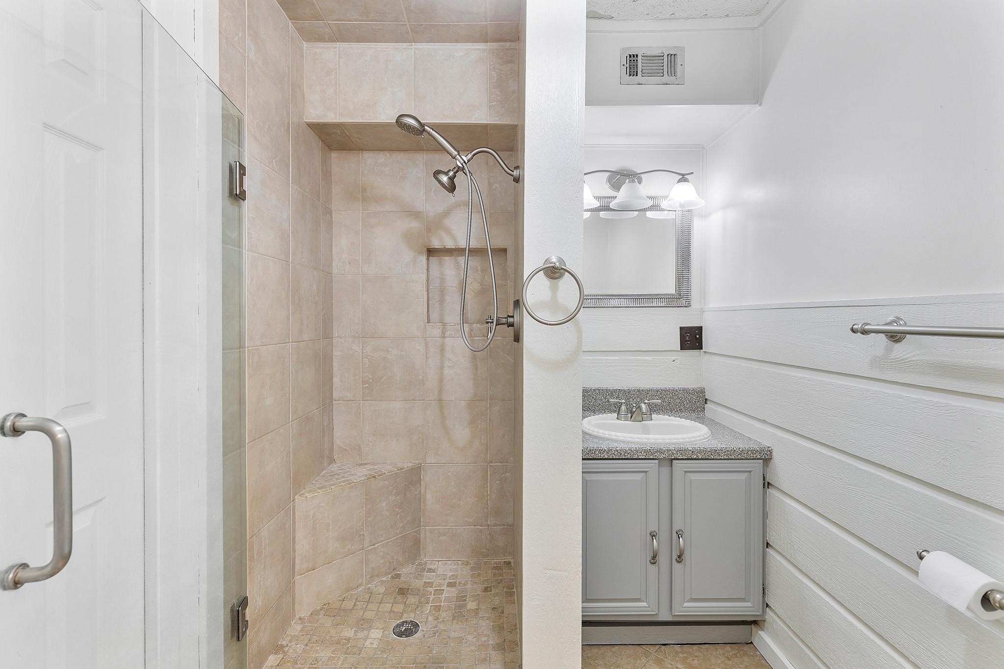 230 Walnut Drive Property Photo 16