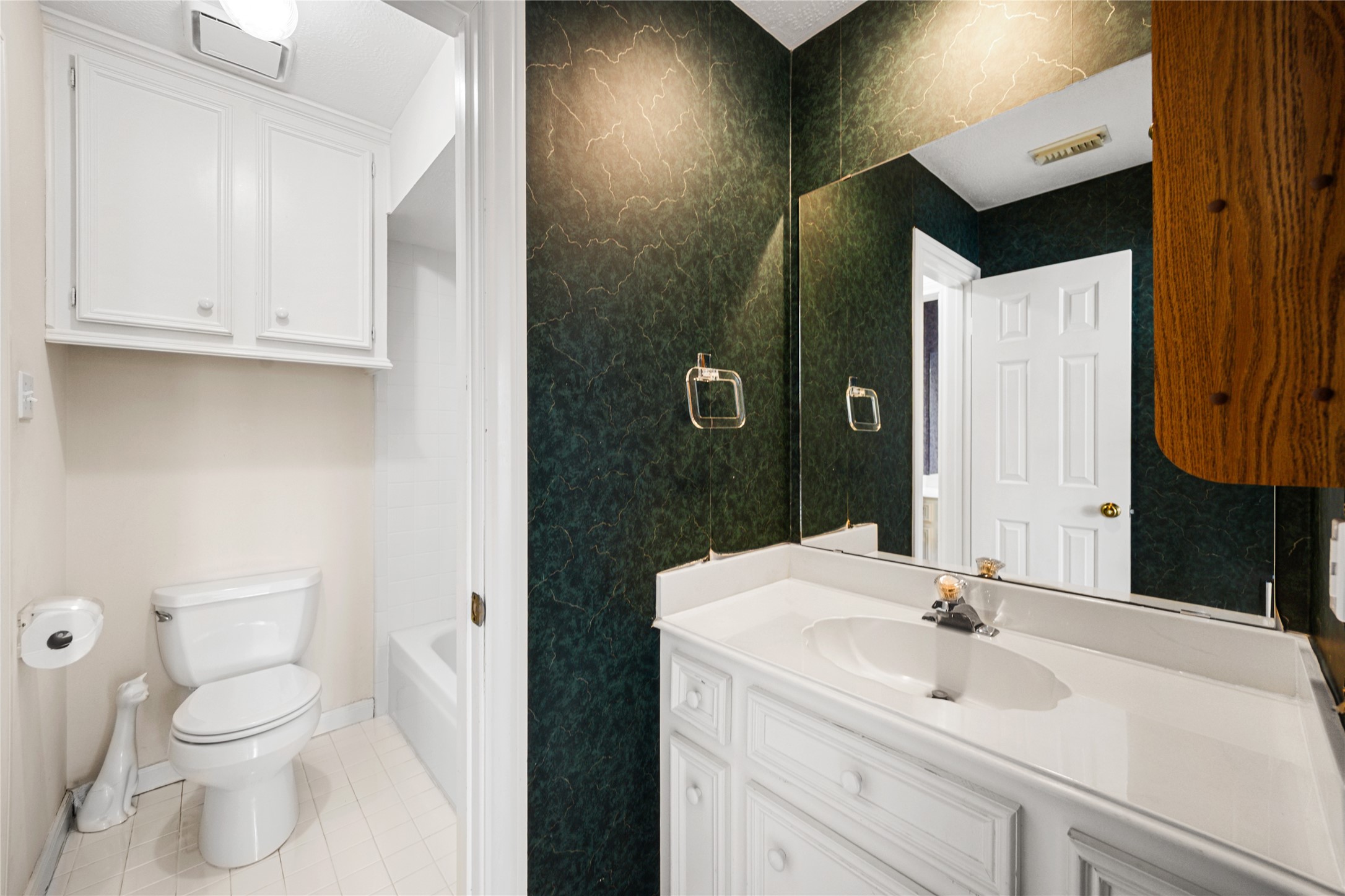17210 Silverthorne Lane Property Photo 41