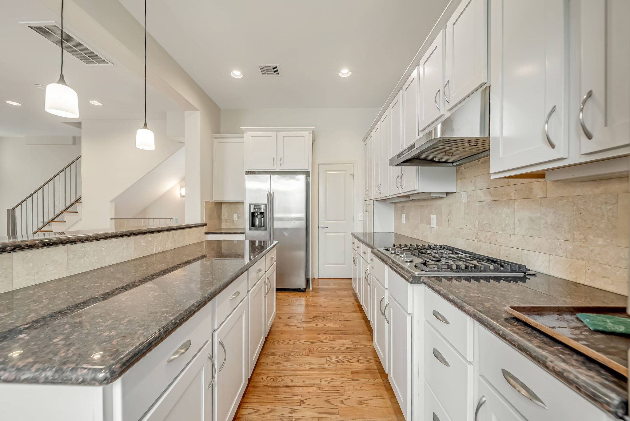 1914 Woodbury Street Property Photo 6